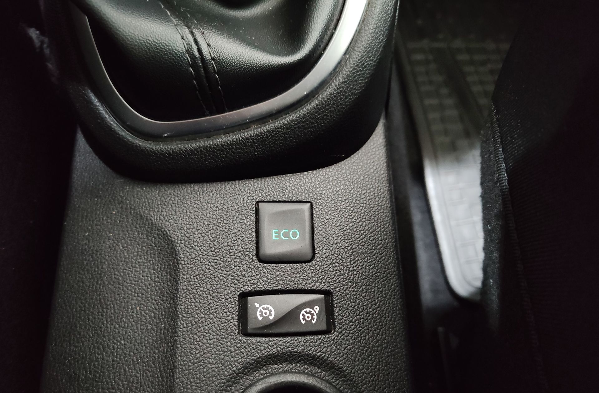 Renault Captur Zen dCi - foto 32