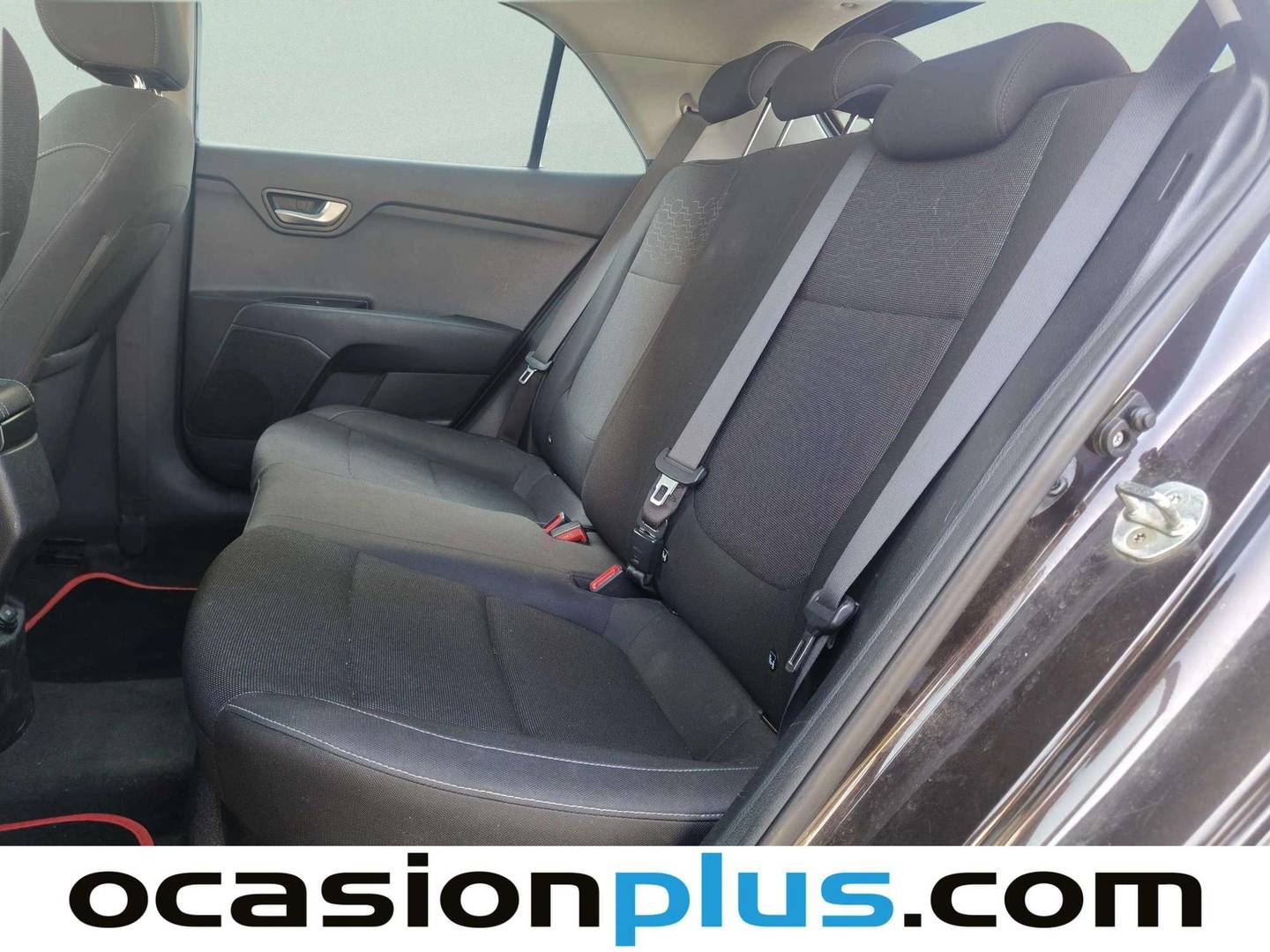 Foto asientos traseros KIA Rio KIA Rio 1.0 T-GDi Drive (100 CV)