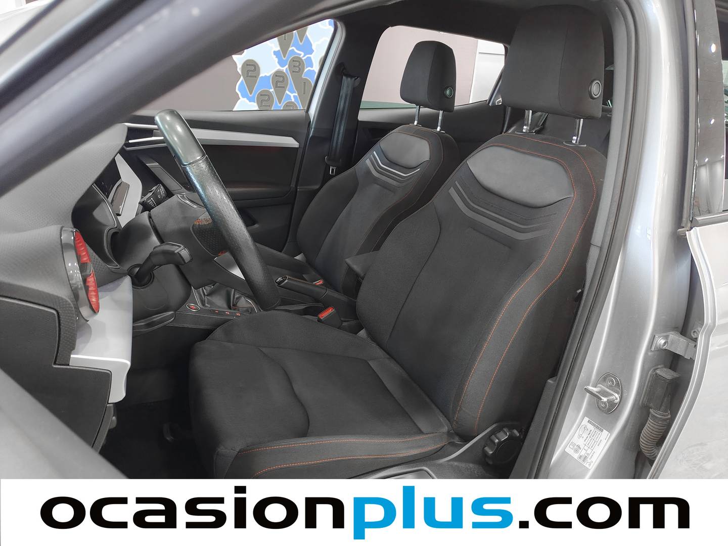 Foto asientos delanteros Seat Ibiza SEAT Ibiza 1.0 TSI S&S FR XL (110 CV)