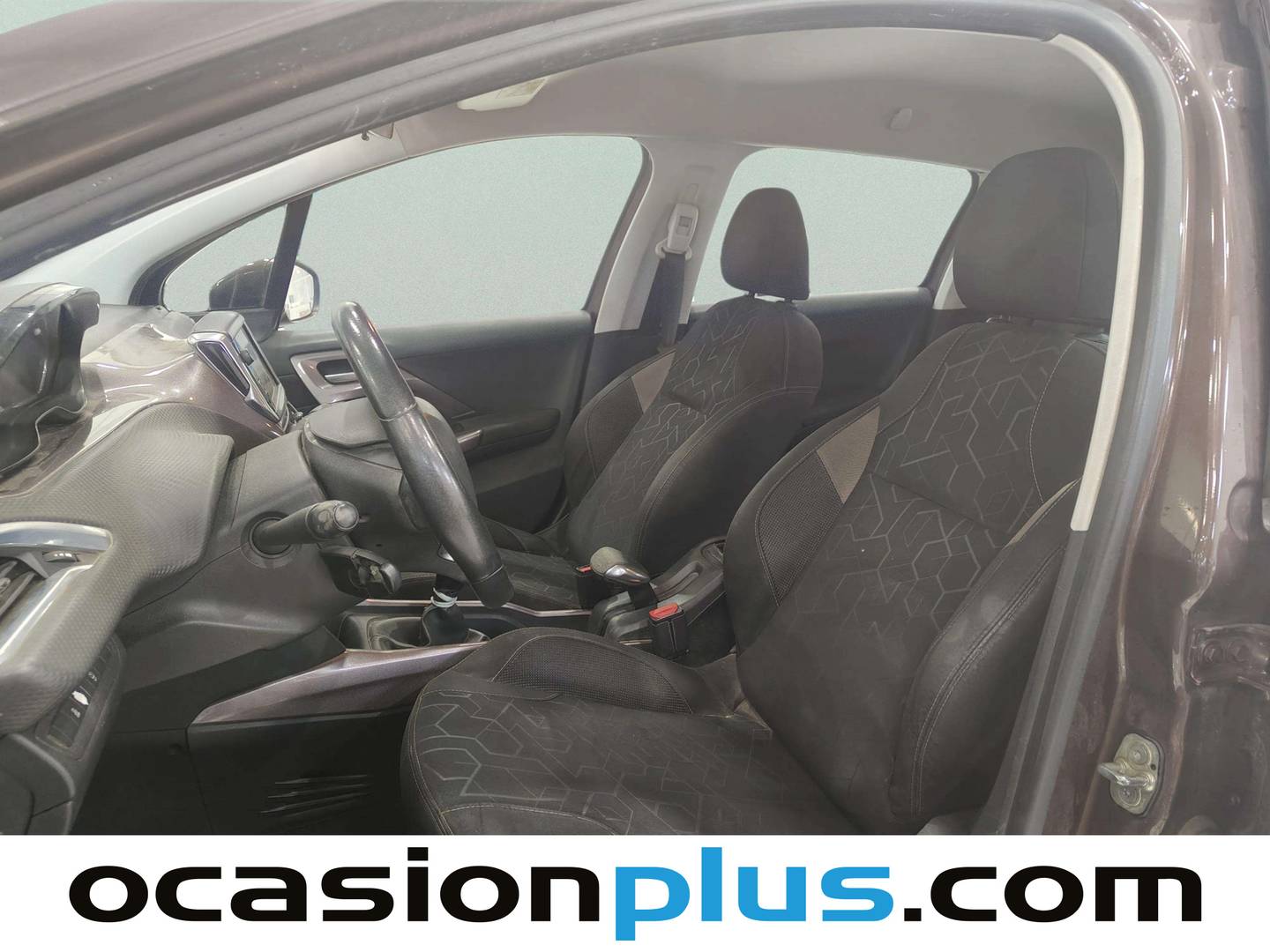Foto asientos delanteros Peugeot 2008 Peugeot 2008 e-HDI 92 Active (92 CV)