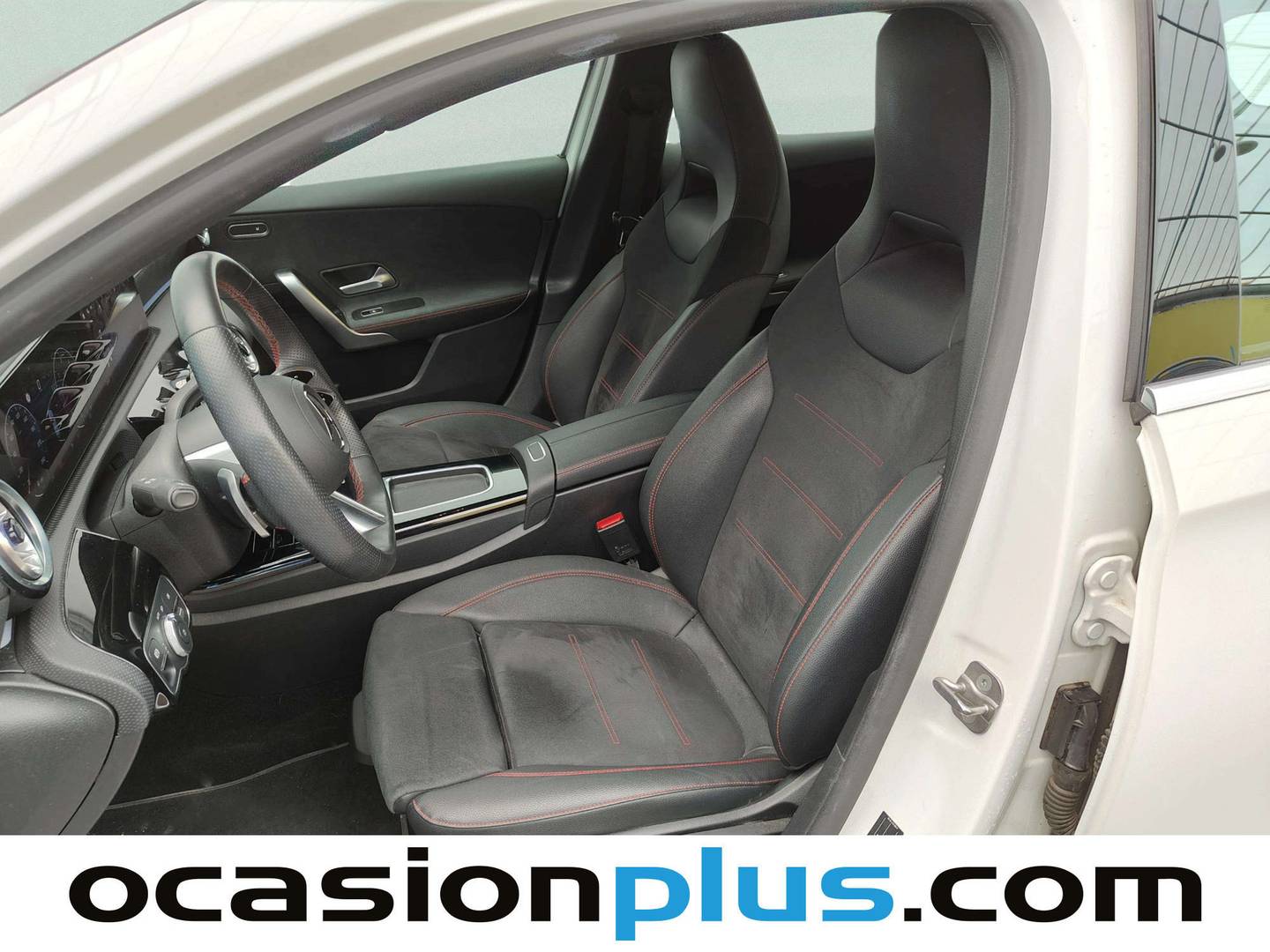 Foto asientos delanteros Mercedes Clase A Mercedes Clase A A 200 d (150 CV) Pack AMG