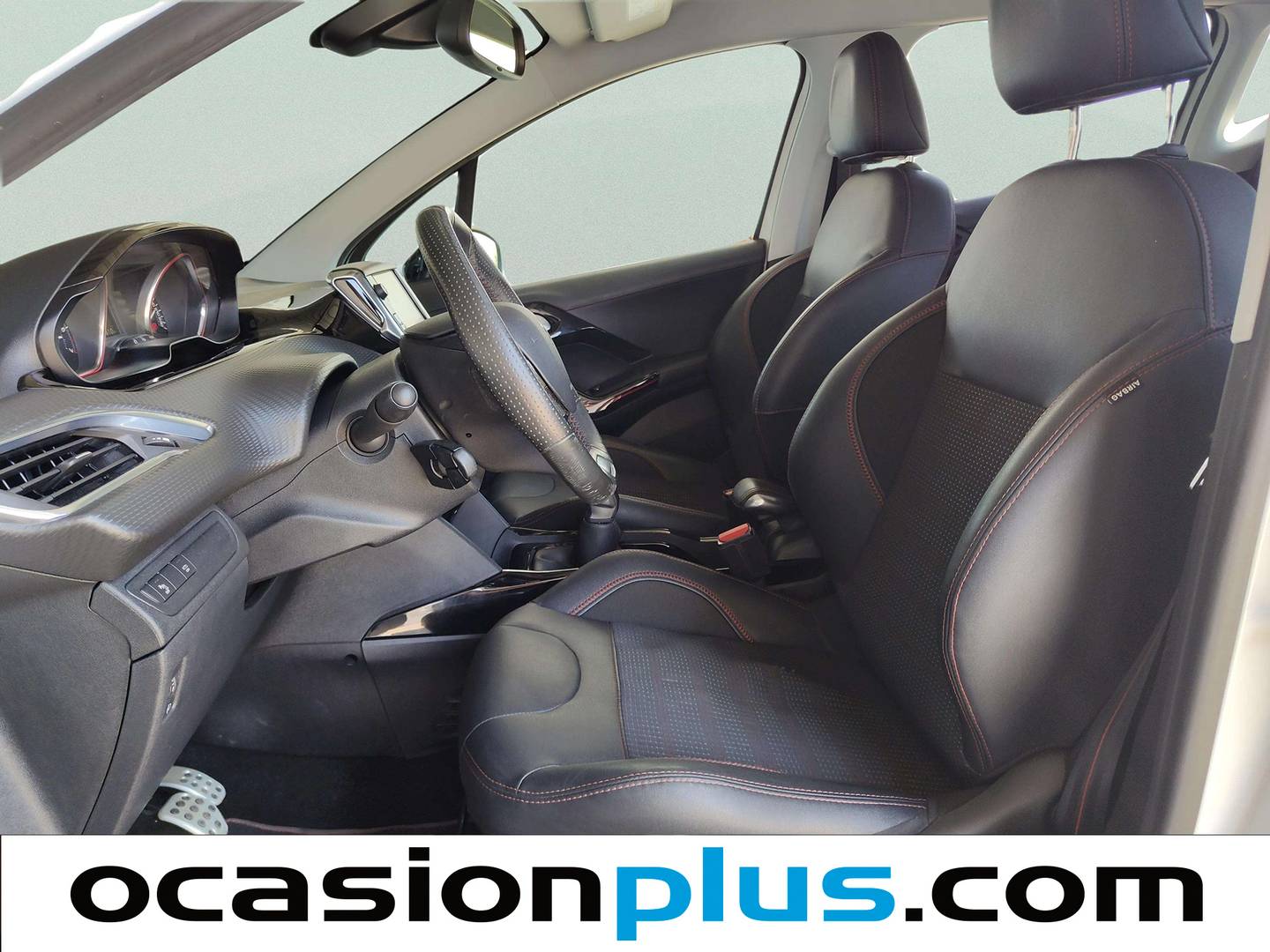 Foto asientos delanteros Peugeot 2008 Peugeot 2008 PureTech 110 S&S GT Line (110 CV)