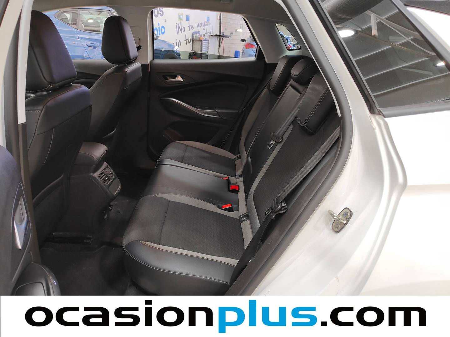 Foto asientos traseros Opel Grandland X Opel Grandland X 1.2 Turbo S&S Excellence (130 CV)