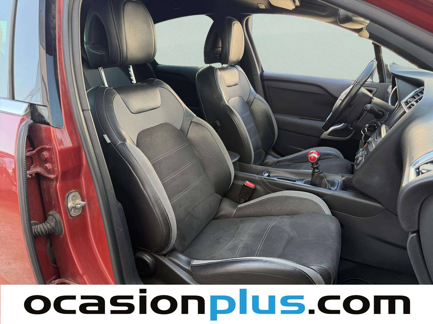 DS DS 4 Crossback DS DS 4 Crossback 1.6 BlueHDI Style 88 kW (120 CV) km 0
