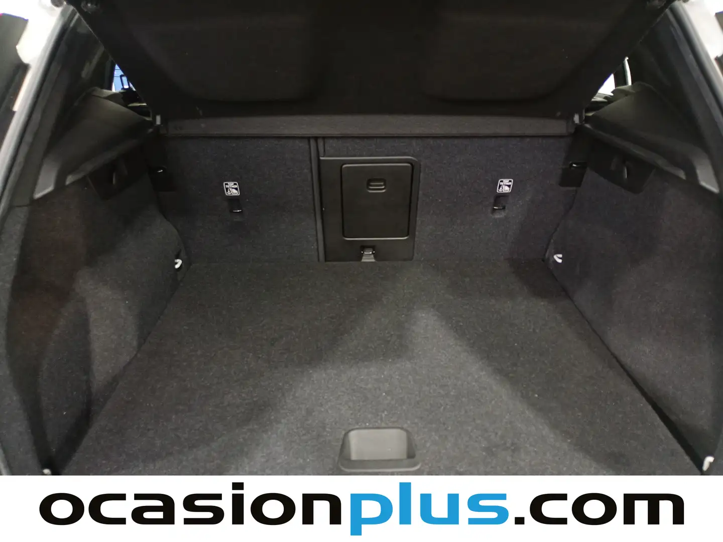 Foto Volvo XC40 Volvo XC40 T3 Momentum (156 CV)