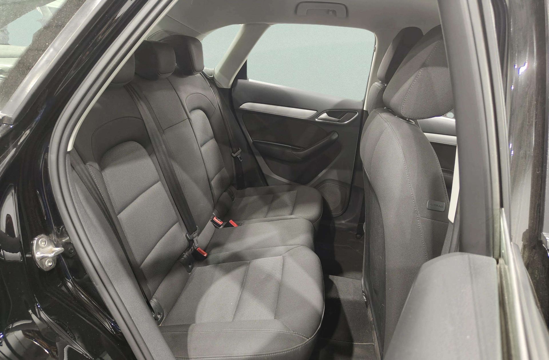 Audi Q3 2.0 TDI Attraction edition - foto 15