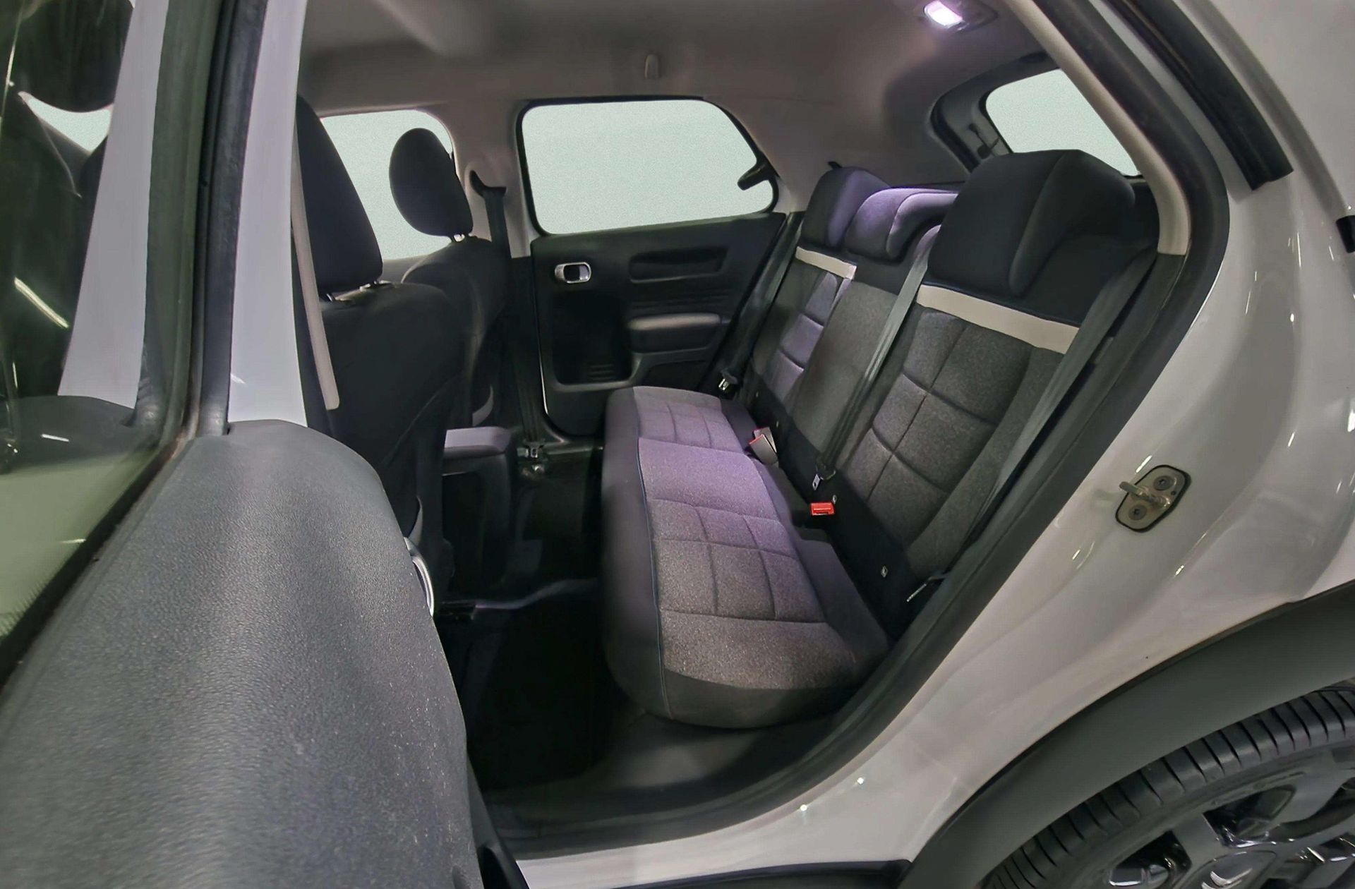 Citroën C4 Cactus PureTech 110 Shine - foto 12