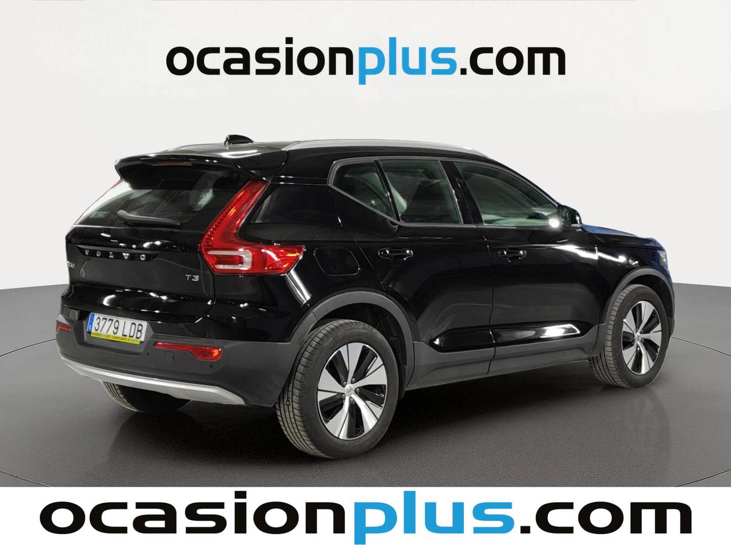 Foto trasera Volvo XC40 Volvo XC40 T3 Momentum Auto (163 CV) derecha