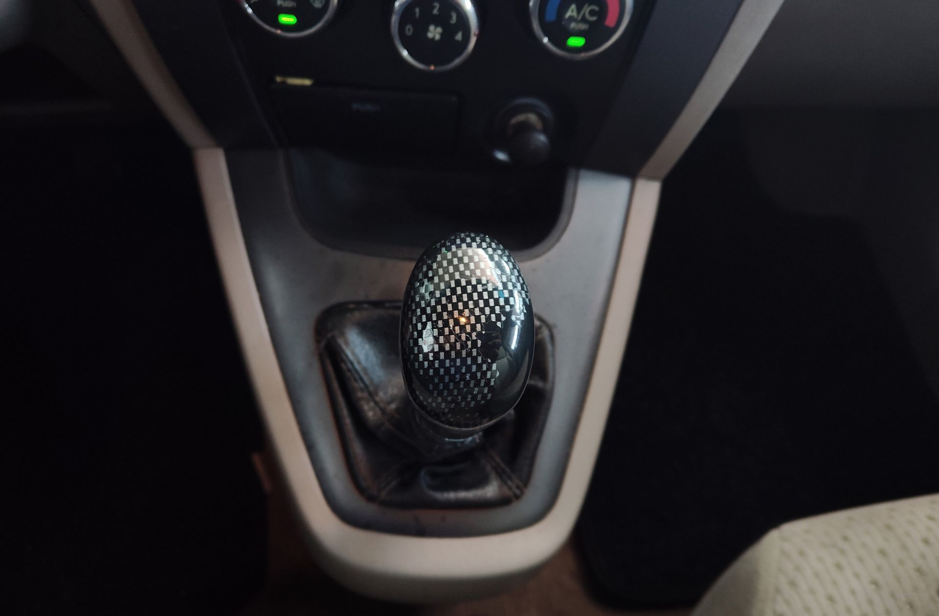 Hyundai Tucson 2.0 Comfort - foto 5