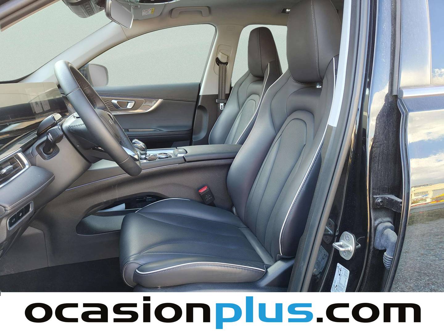 Foto asientos delanteros EBRO S700 EBRO S700 1.6 TGDI Luxury 7 DCT (147 CV)