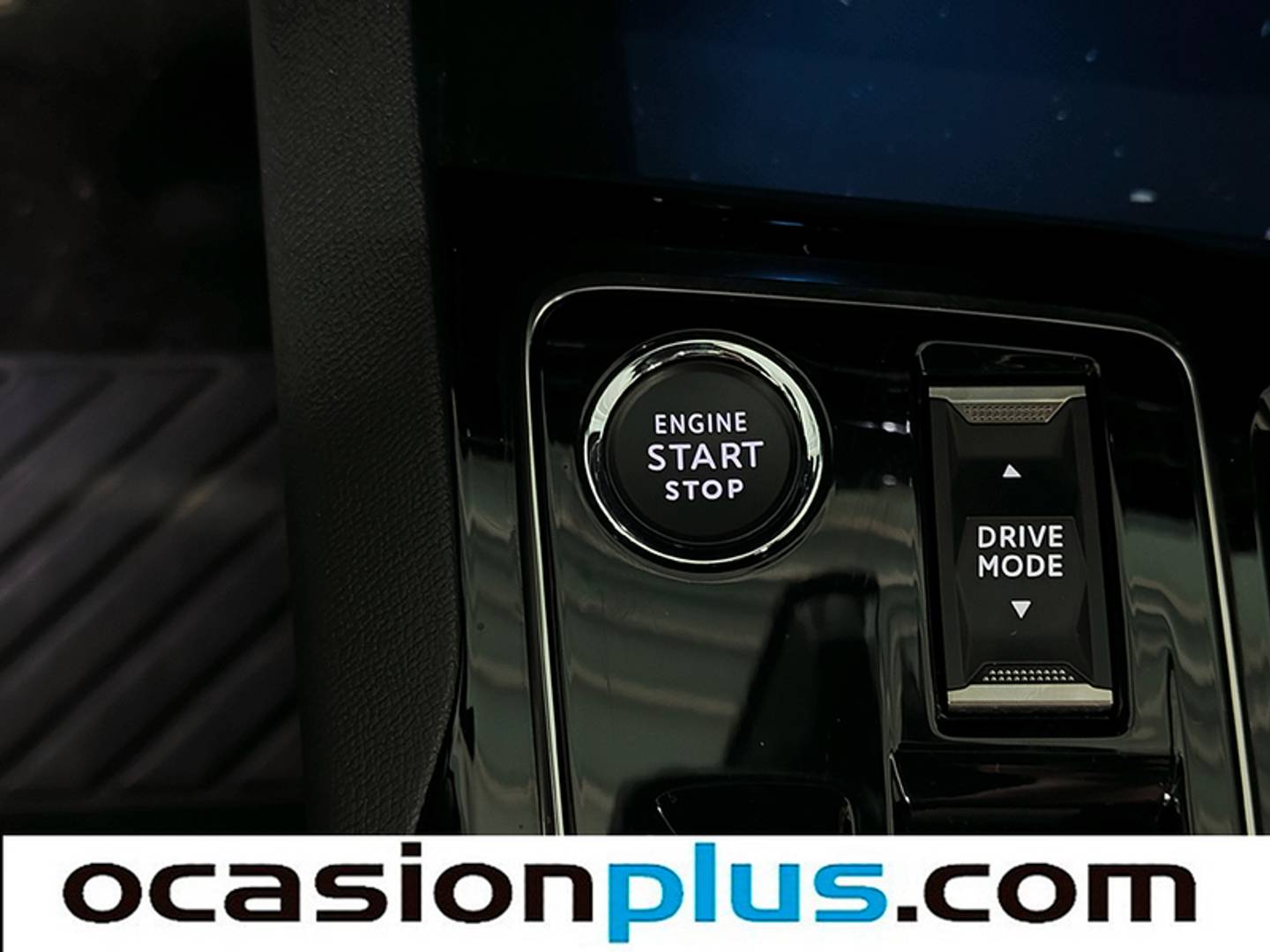 Foto Peugeot 3008 Peugeot 3008 PureTech 130 S&S Allure Pack EAT8 (130 CV)