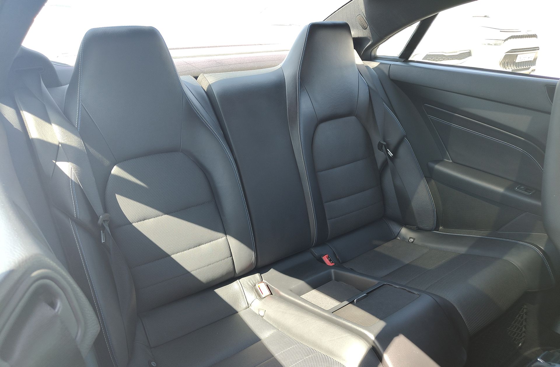 Mercedes-Benz Clase E Coupe 350 d - foto 18
