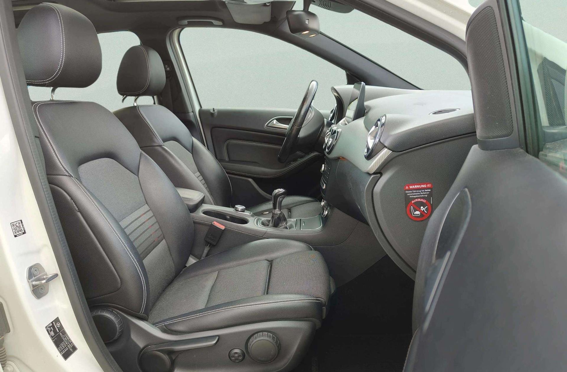 Mercedes-Benz Clase B 200 d - foto 23