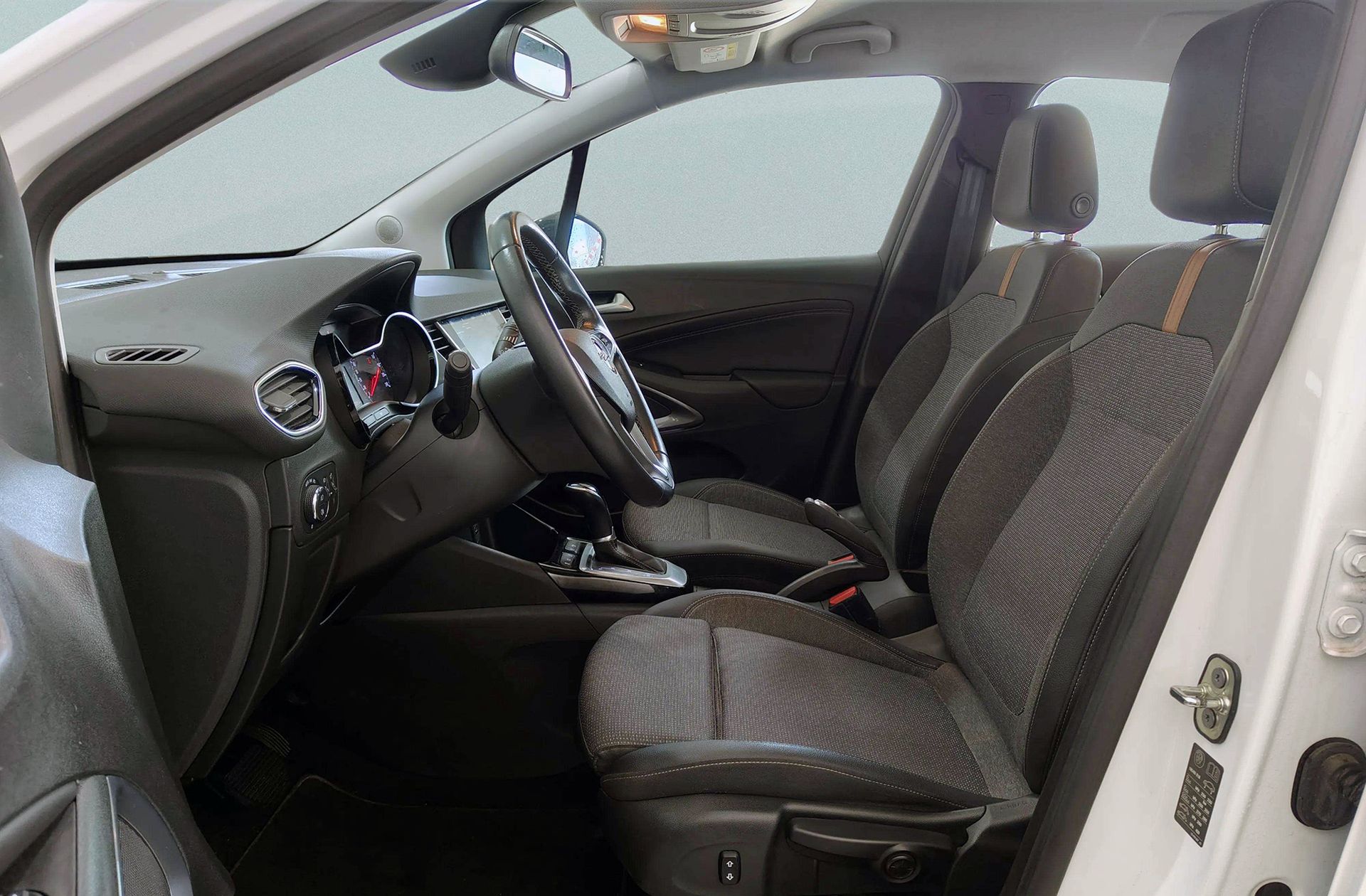 Opel Crossland 1.5D Business Elegance - foto 10