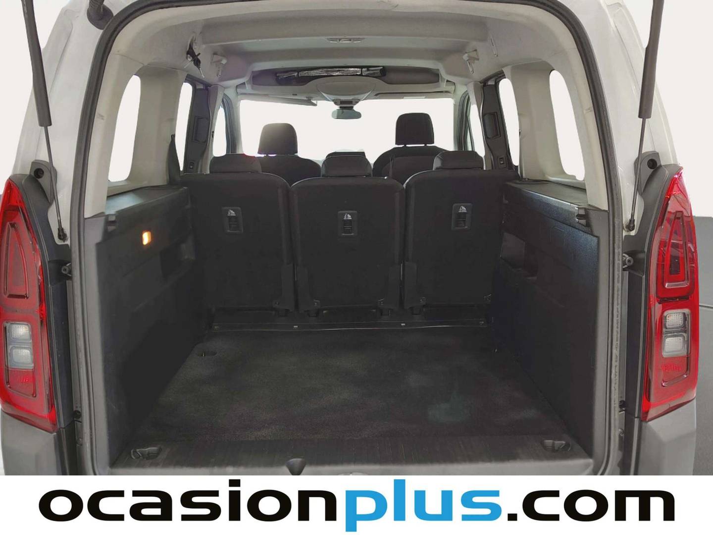 Fotos maletero Citroën Berlingo Citroen Berlingo BlueHDi 130 S&S Talla XL Shine (130 CV)