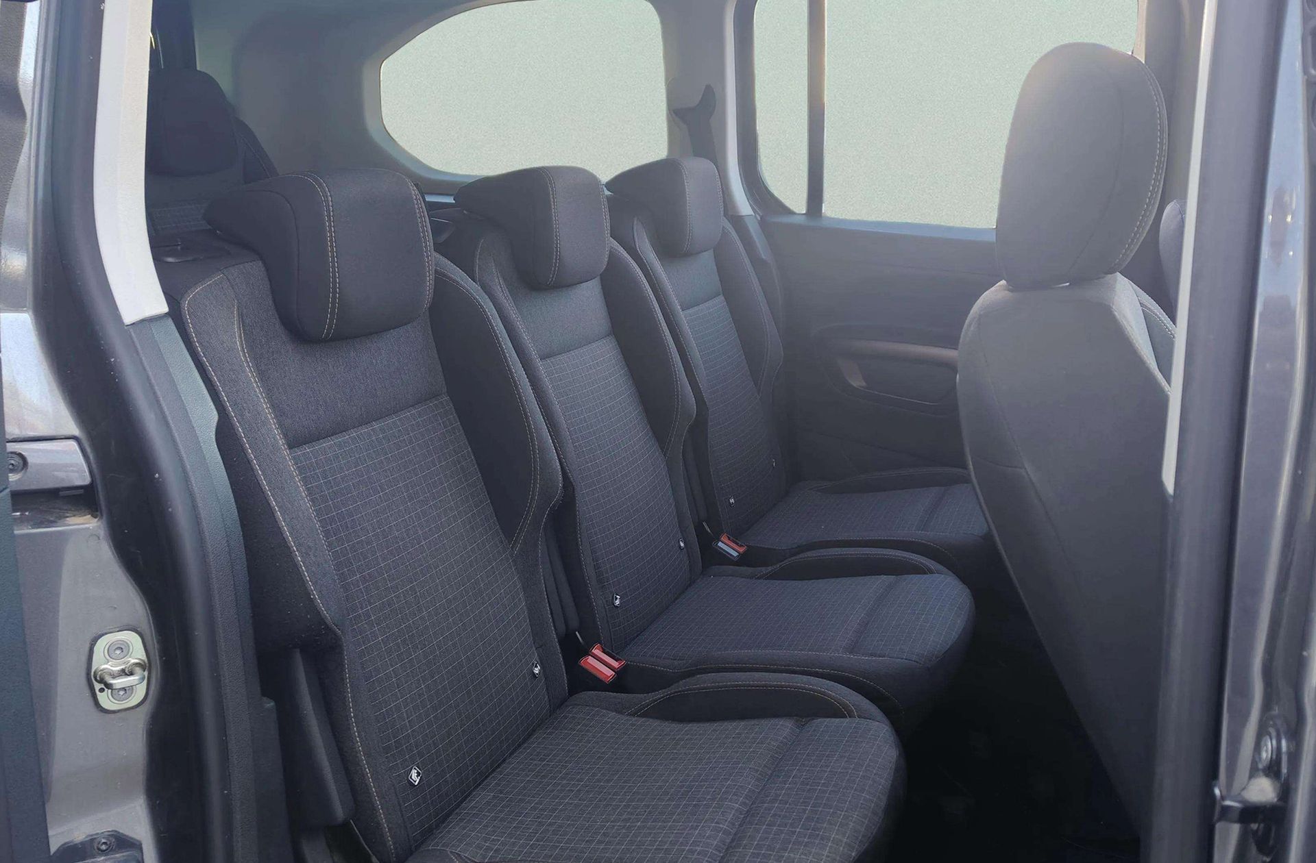 Peugeot Rifter GT Line Long BlueHDi - foto 17