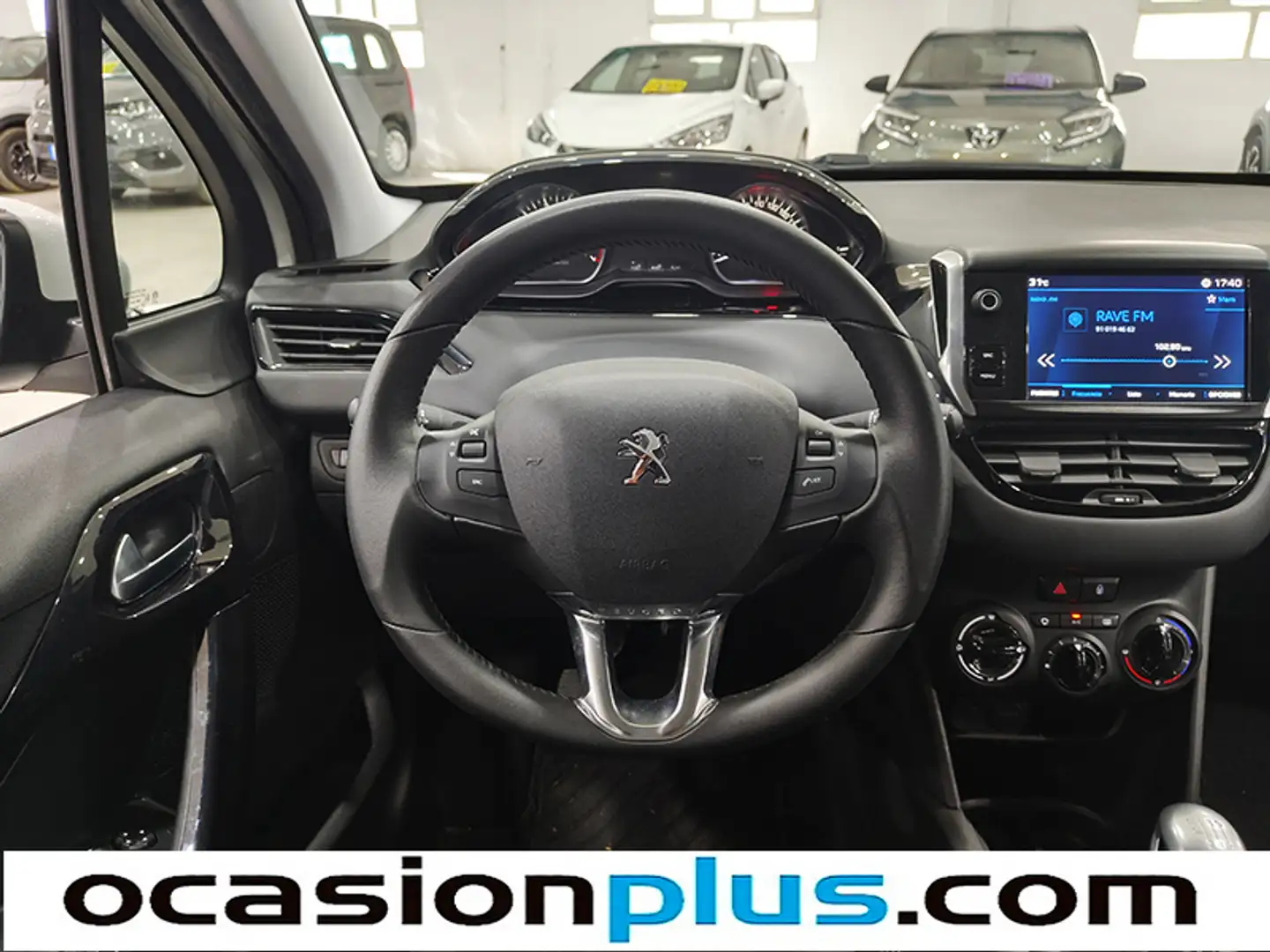 Foto Peugeot 208 Peugeot 208 PureTech 110 Signature (110 CV)