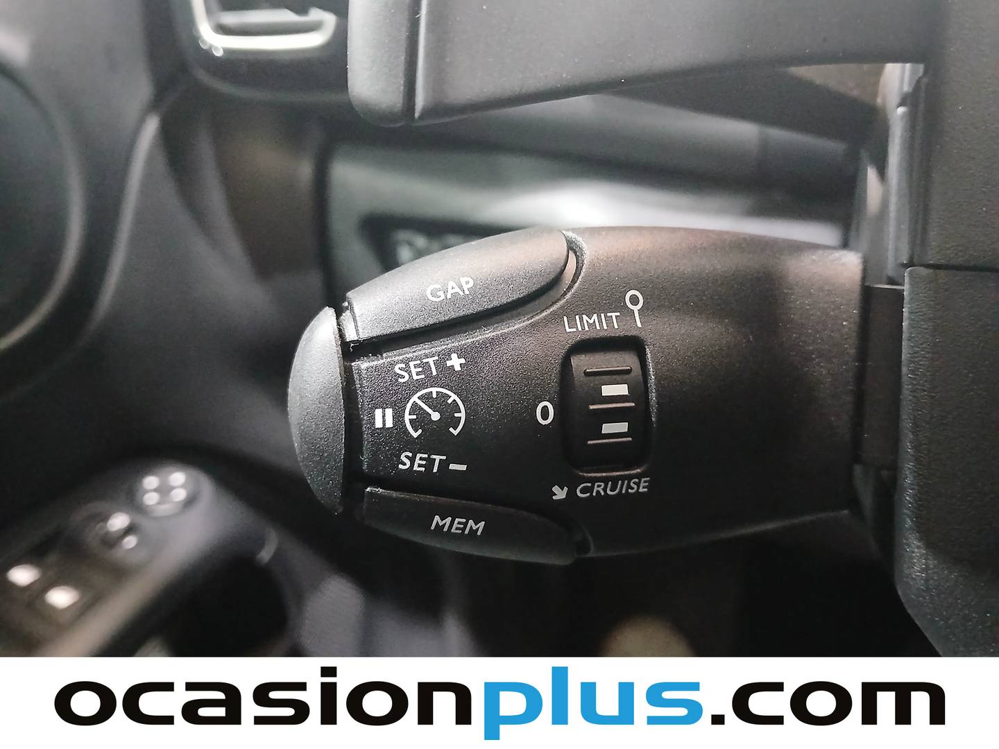 Foto Citroën C5 Aircross Citroen C5 Aircross Plug-in Hybrid 180 Plus e-EAT8 (180 CV)