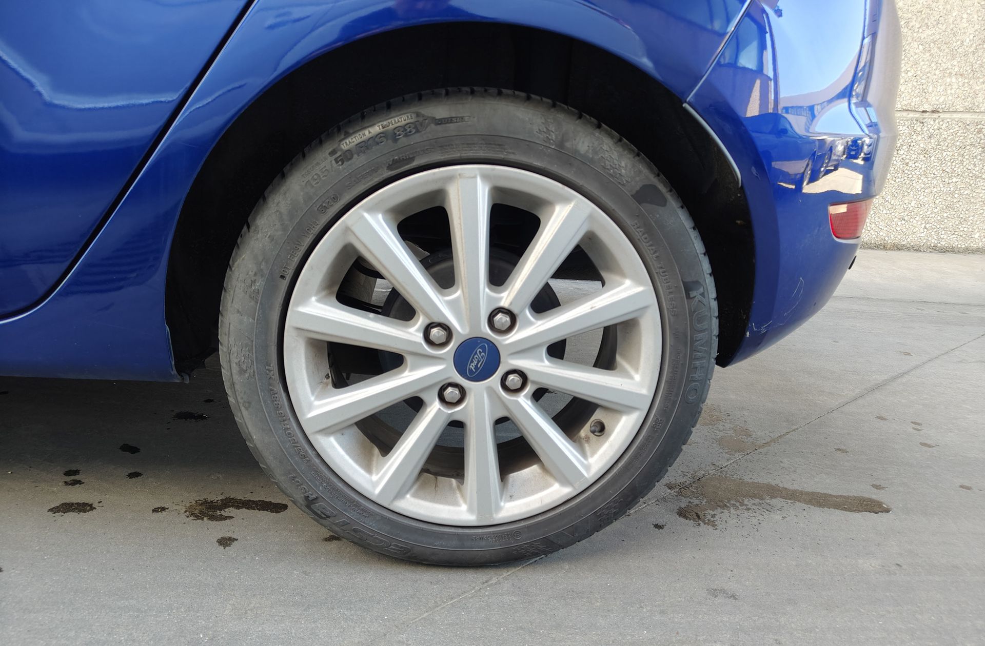 Ford Fiesta 1.0 EcoBoost Titanium - foto 38