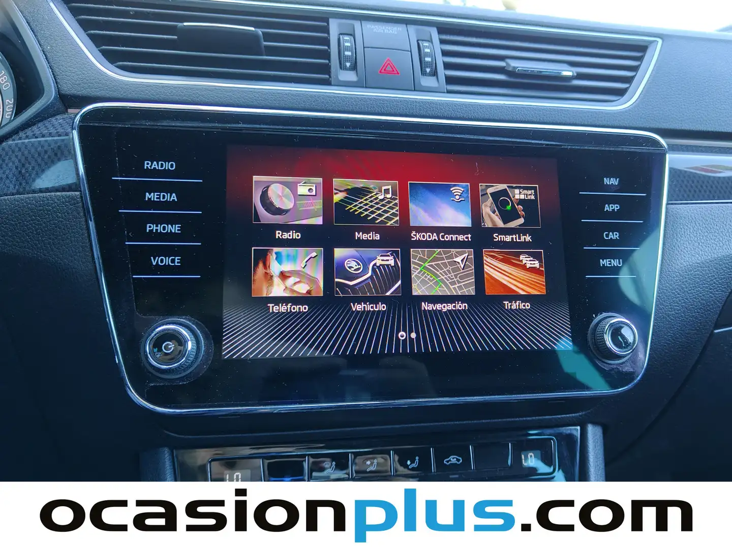 Foto Skoda Superb Skoda Superb 1.8 TSI Sport Line (180 CV)