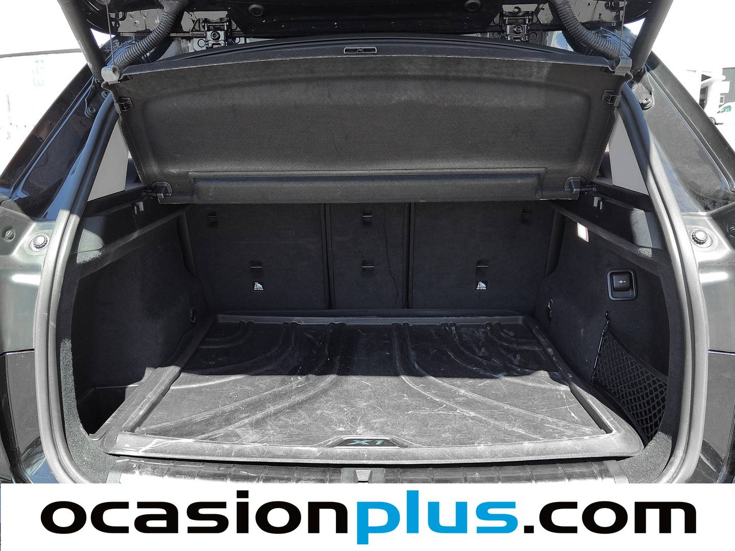 Fotos maletero BMW X1 BMW X1 sDrive18d (150 CV)