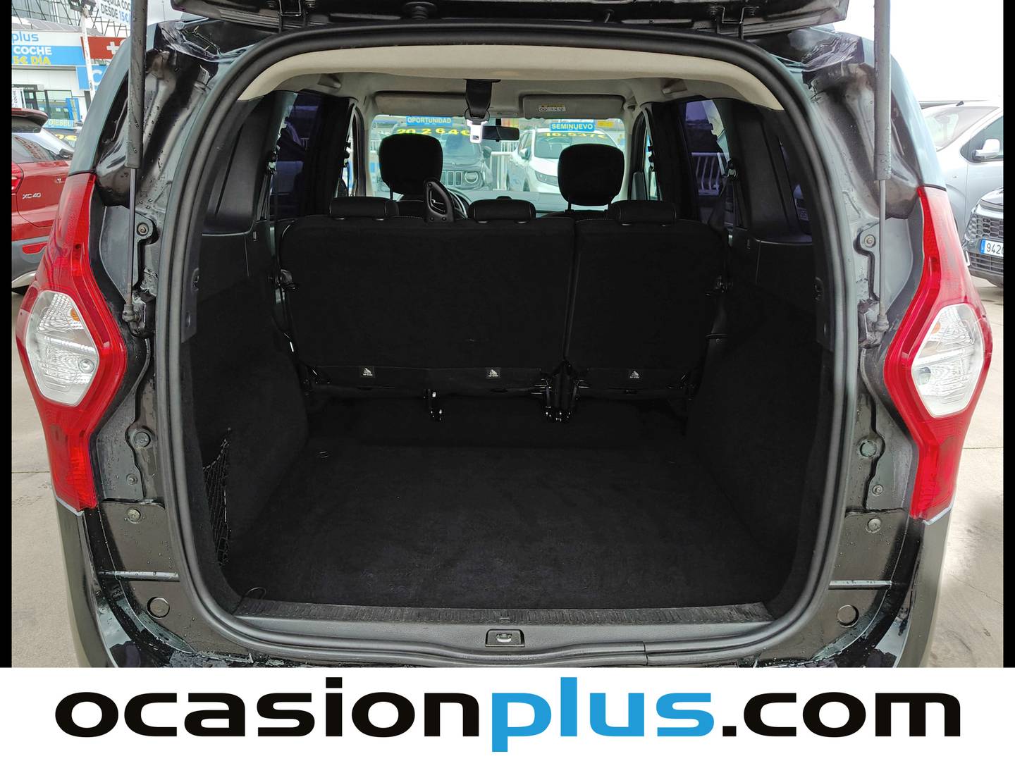Fotos maletero Dacia Lodgy Dacia Lodgy Laureate dCi (90 CV)
