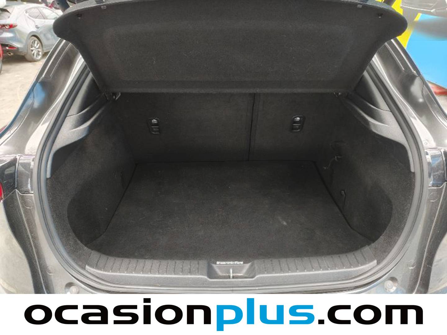 Foto Mazda CX-30 Mazda CX-30 2.0 Skyactiv-G Zenith 2WD AT (122 CV)