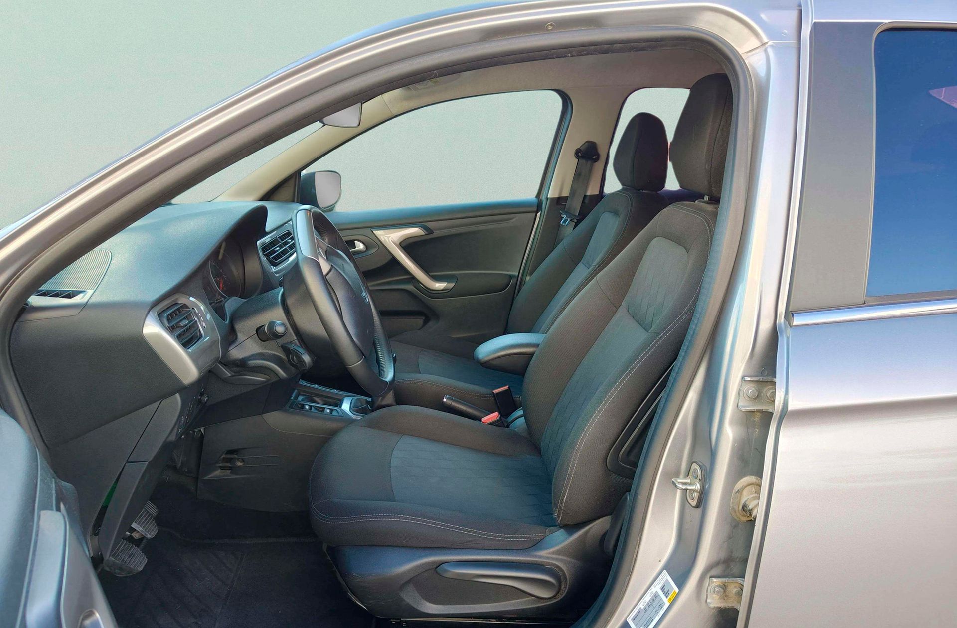 Citroën C-Elysée BlueHDi 100 Shine - foto 11
