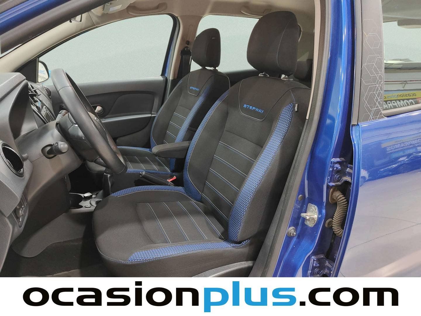 Foto asientos delanteros Dacia Sandero Dacia Sandero SL Aniversario TCE (100 CV) GLP