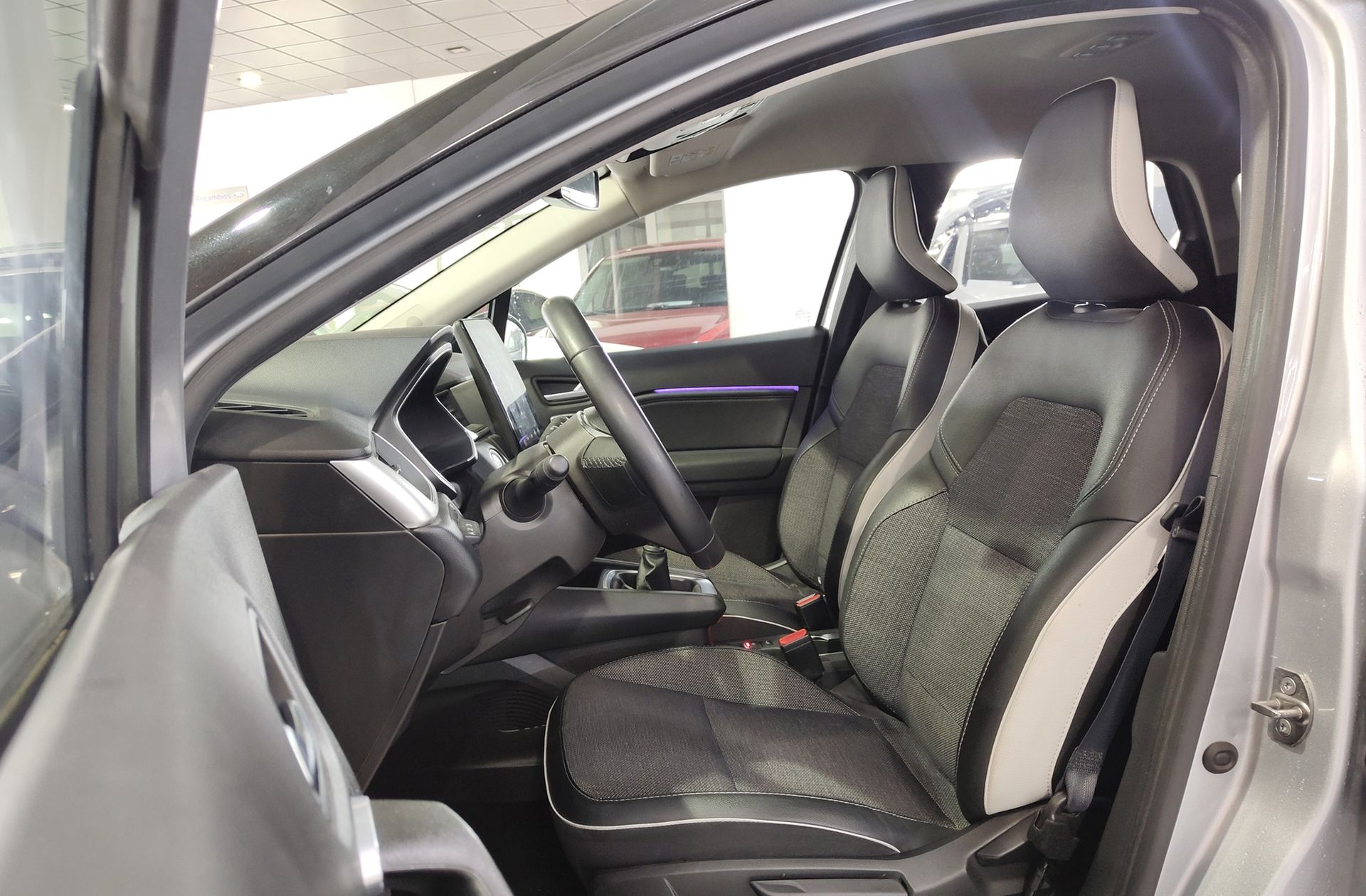 Renault Captur Techno TCe - foto 11