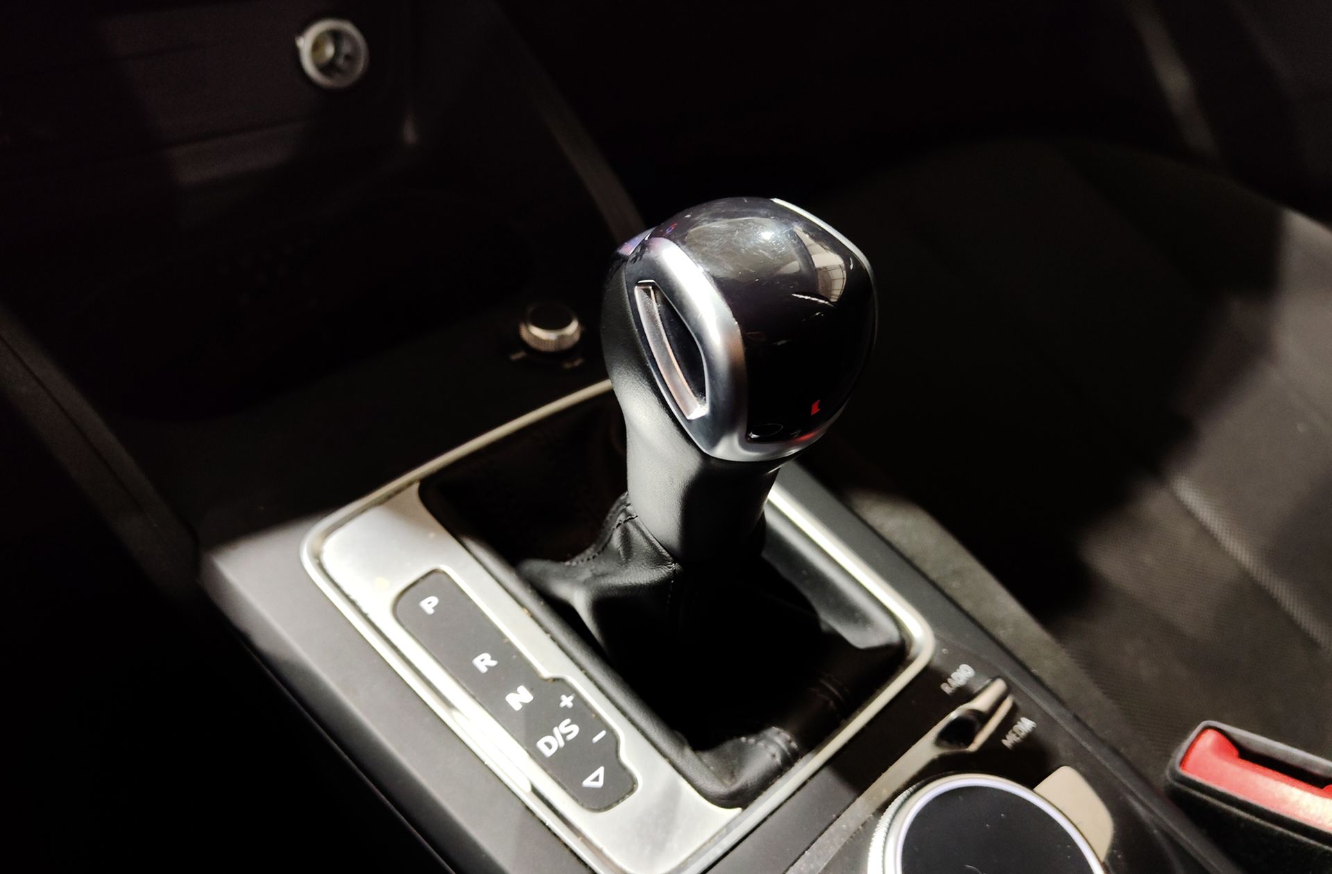 Audi Q2 Advanced 35 TFSI S tronic - foto 5