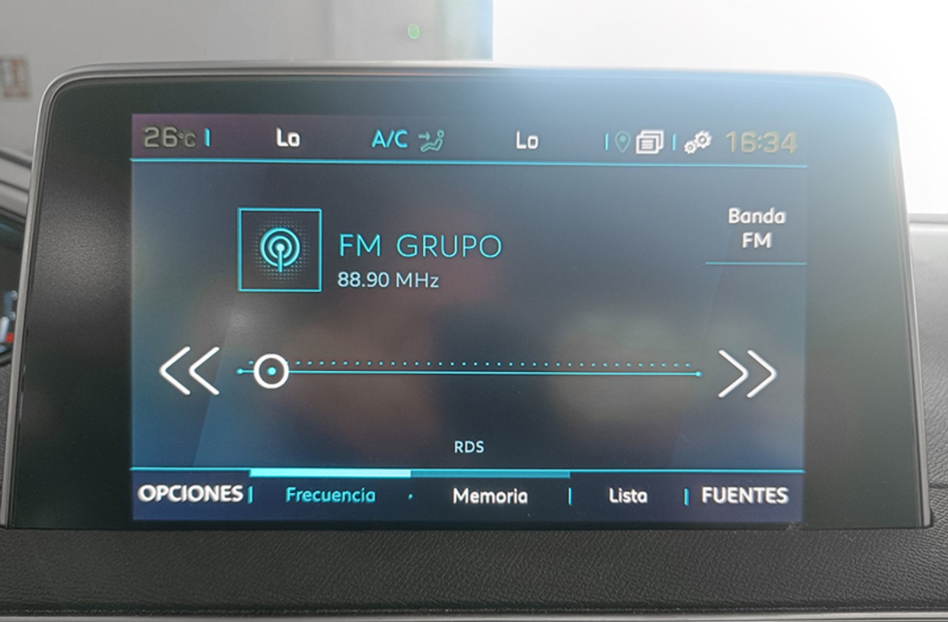Peugeot 3008 300 GT e-EAT8 - foto 35