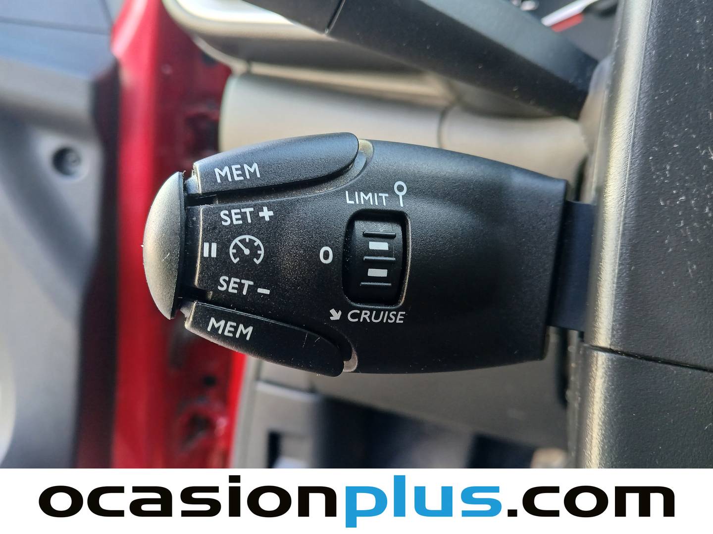 Equipamiento del Citroën C3 Citroën C3 PureTech 82 Feel (83 CV)