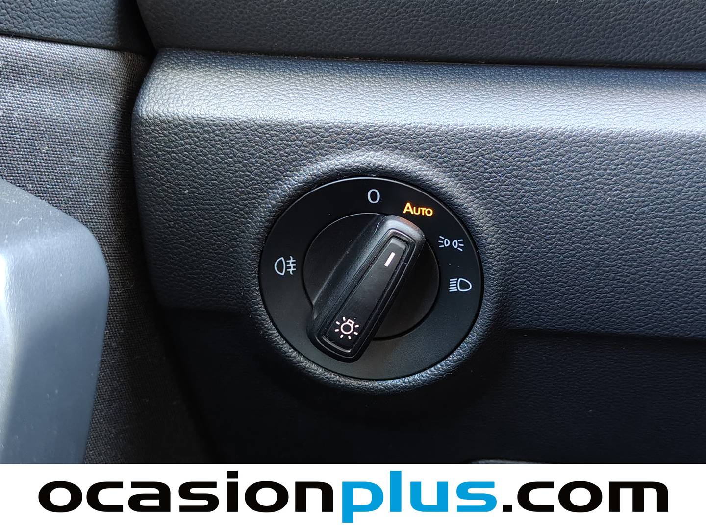 Foto Volkswagen T-Roc Volkswagen T-Roc 1.0 TSI  (110 CV)