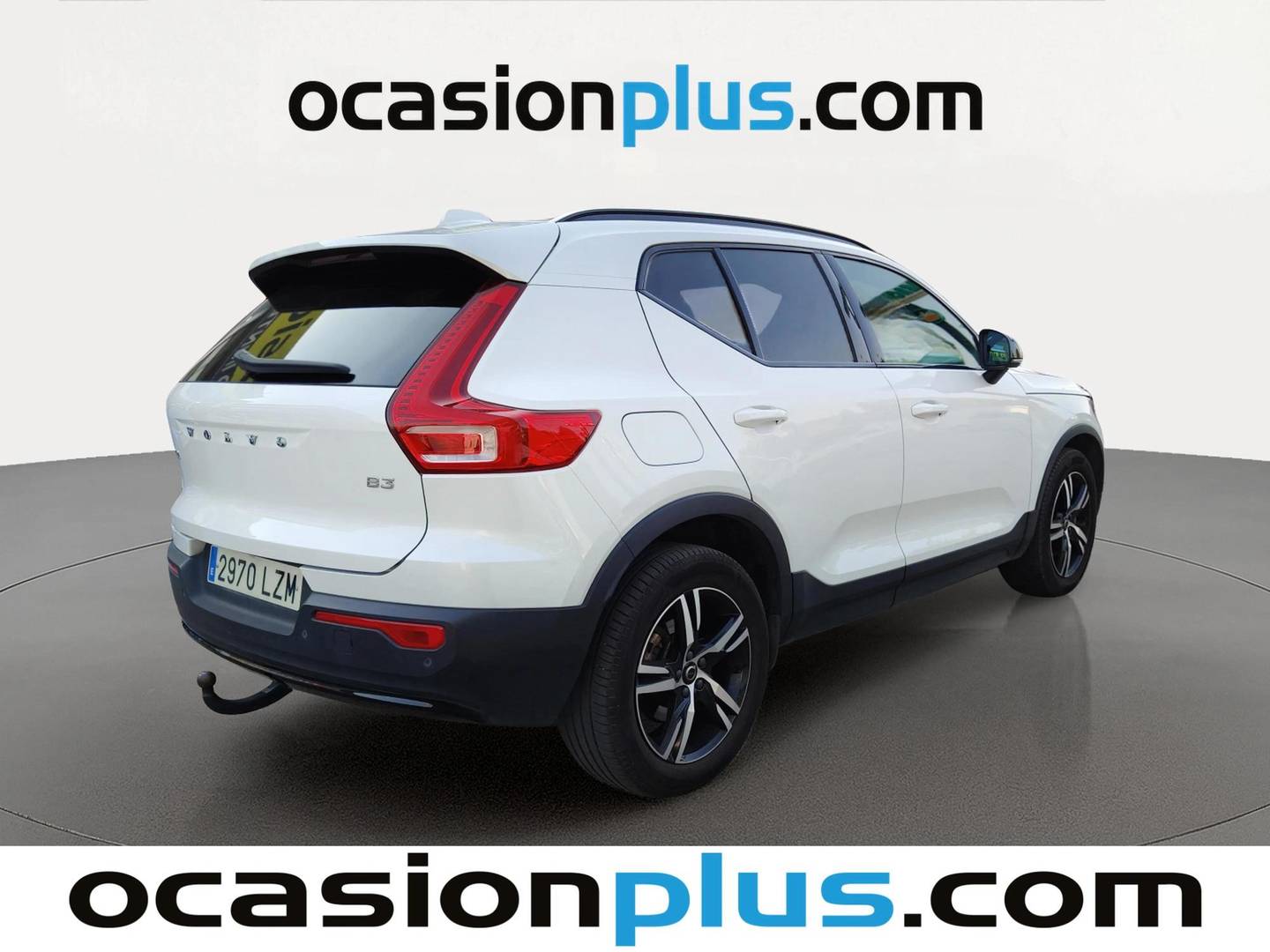 Foto trasera Volvo XC40 Volvo XC40 B3 Gasolina Mild hybrid Plus Dark Auto (163 CV) derecha