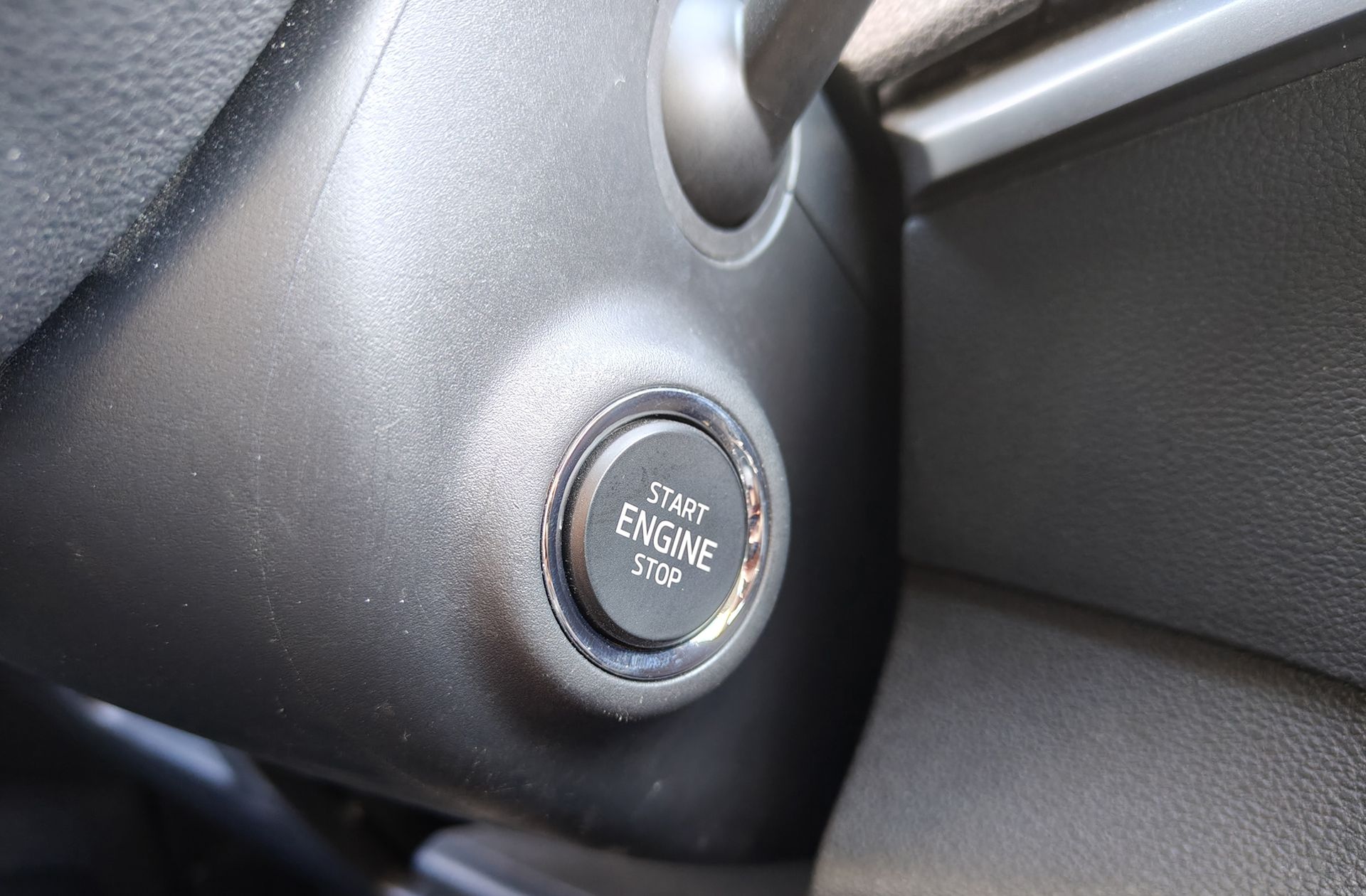 Škoda Karoq 2.0 TDI Selection - foto 30