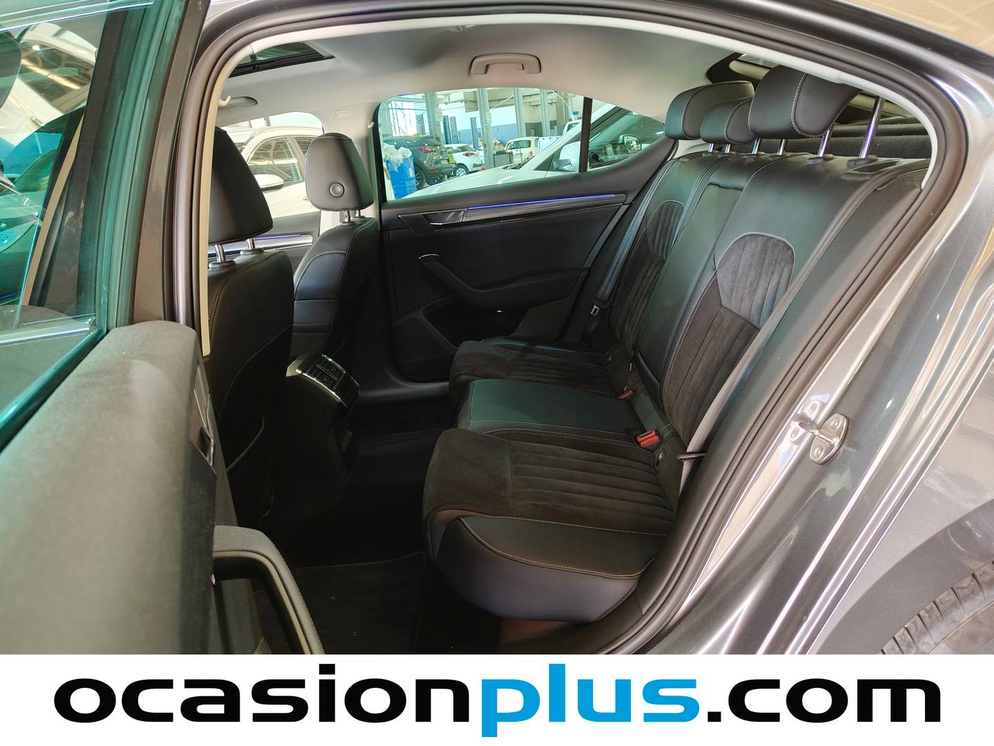 Foto asientos traseros Skoda Superb Skoda Superb 1.5 TSI Style DSG (150 CV)