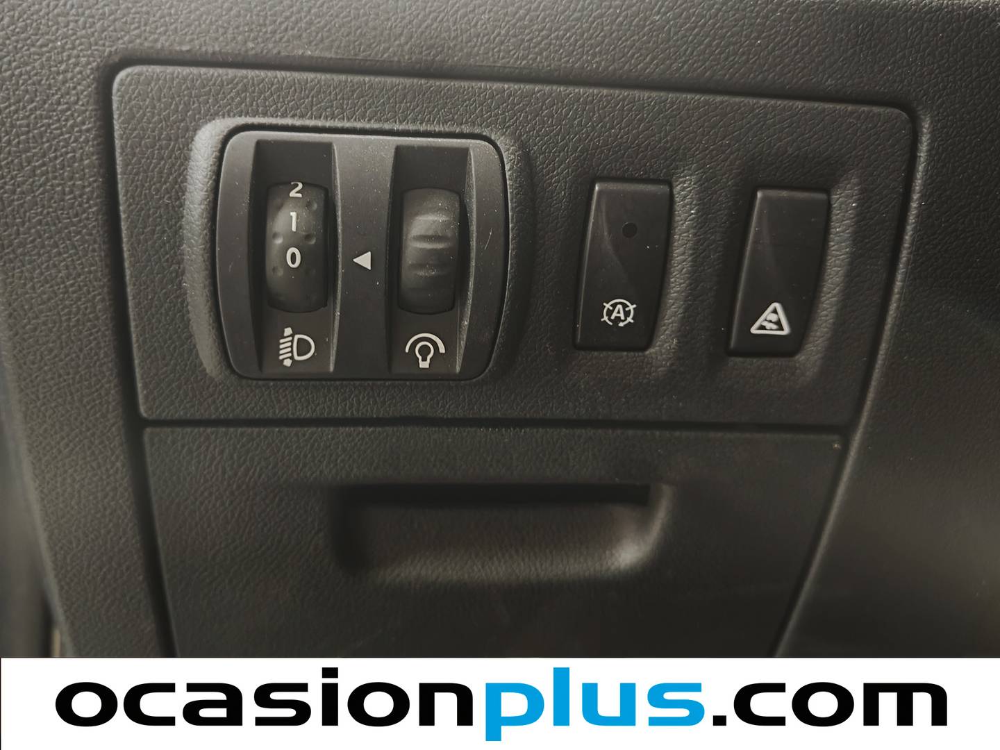 Equipamiento del Renault Laguna Renault Laguna dCi 130 Energy Dynamique R-Link eco2 (130 CV)