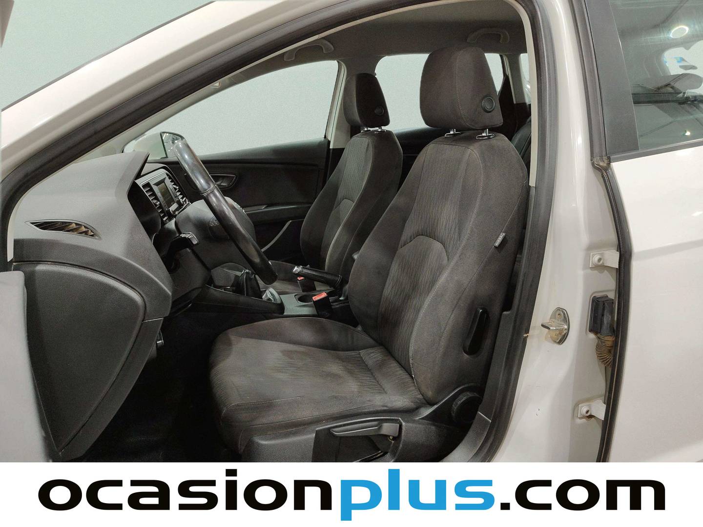 Foto asientos delanteros Seat León Seat León ST 1.4 TSI S&S Style (125 CV)