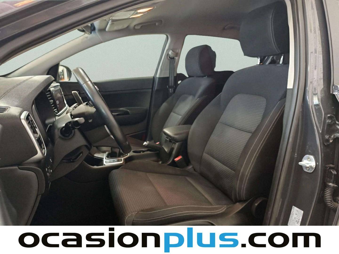 Foto asientos delanteros KIA Sportage KIA Sportage 1.6 MHEV Drive Plus  (136CV) 4x2