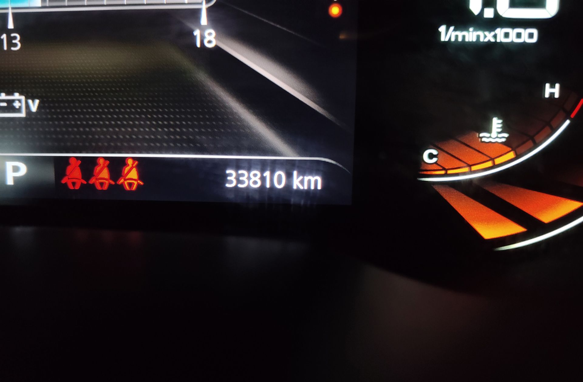 MG ZS 1.0T Luxury - foto 11