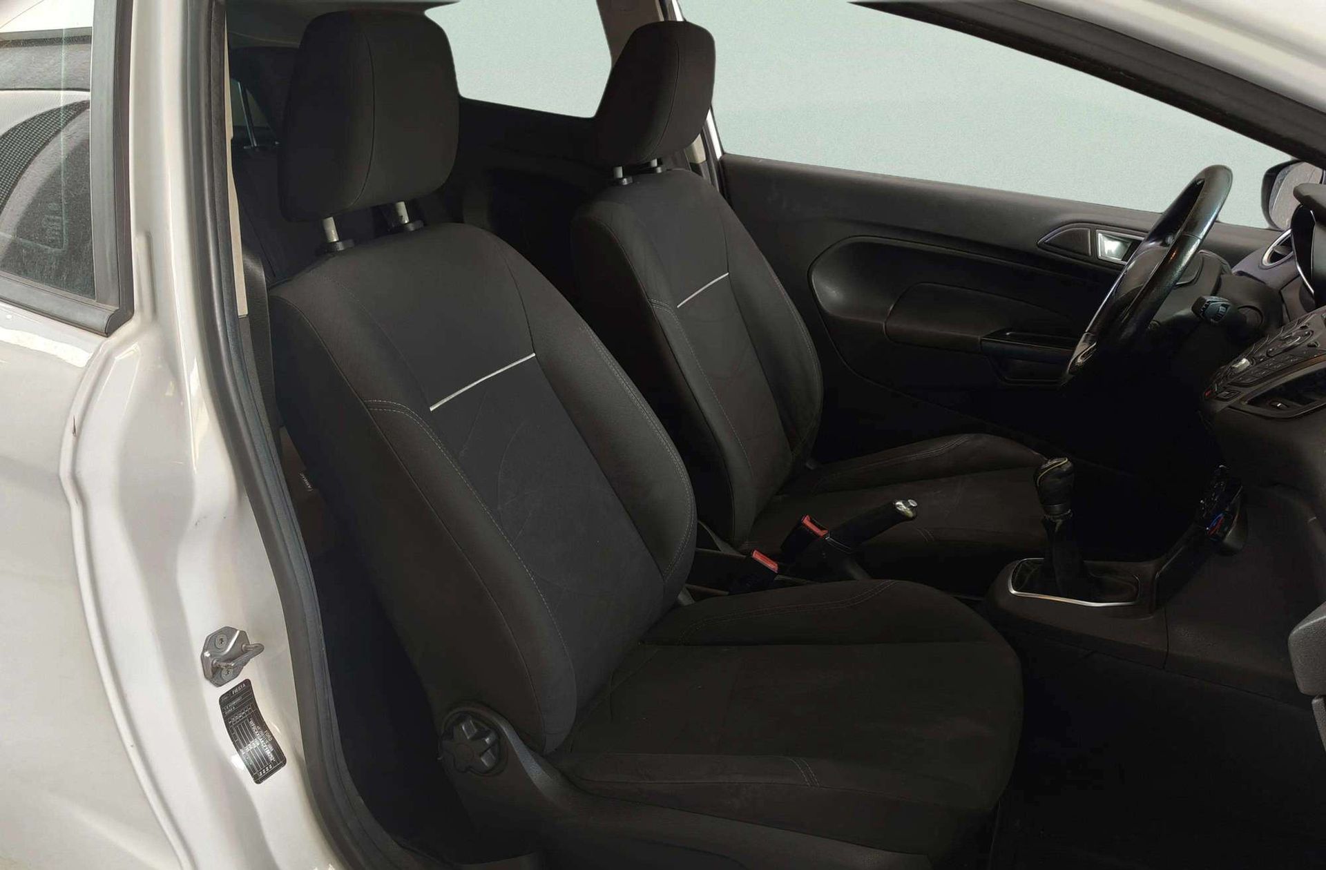 Ford Fiesta 1.0 EcoBoost Trend - foto 14
