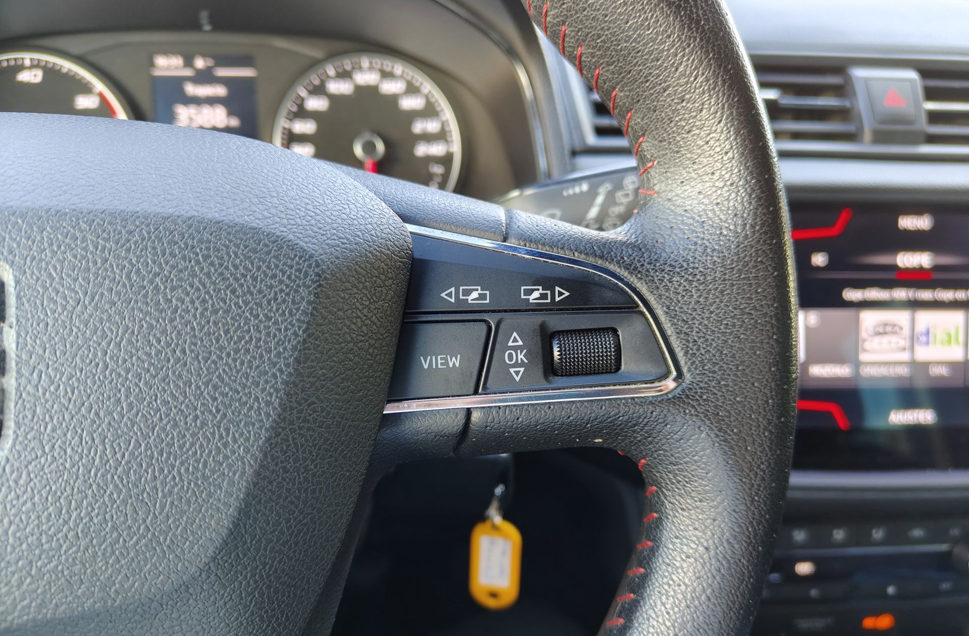 SEAT Arona 1.6 TDI Ecomotive FR - foto 32