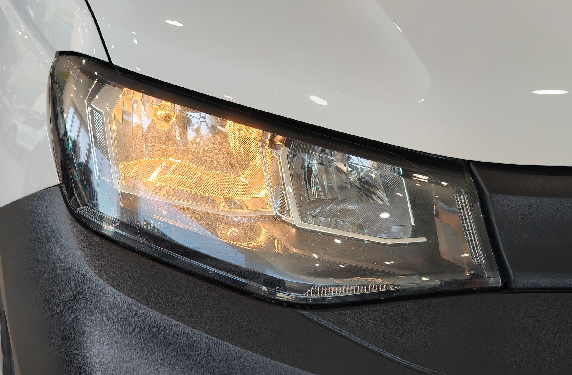 Volkswagen Caddy Cargo 2.0 TDI - foto 12