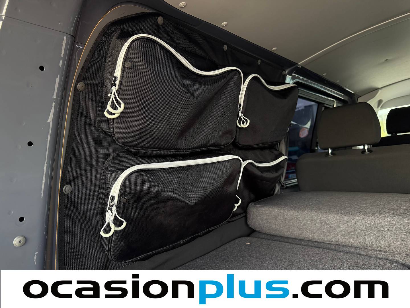 Volkswagen Transporter Volkswagen Transporter Mixto Batalla Corta TN 2.0 TDI BMT  (110 CV) Semi-camperizada 4 plazas 110cv