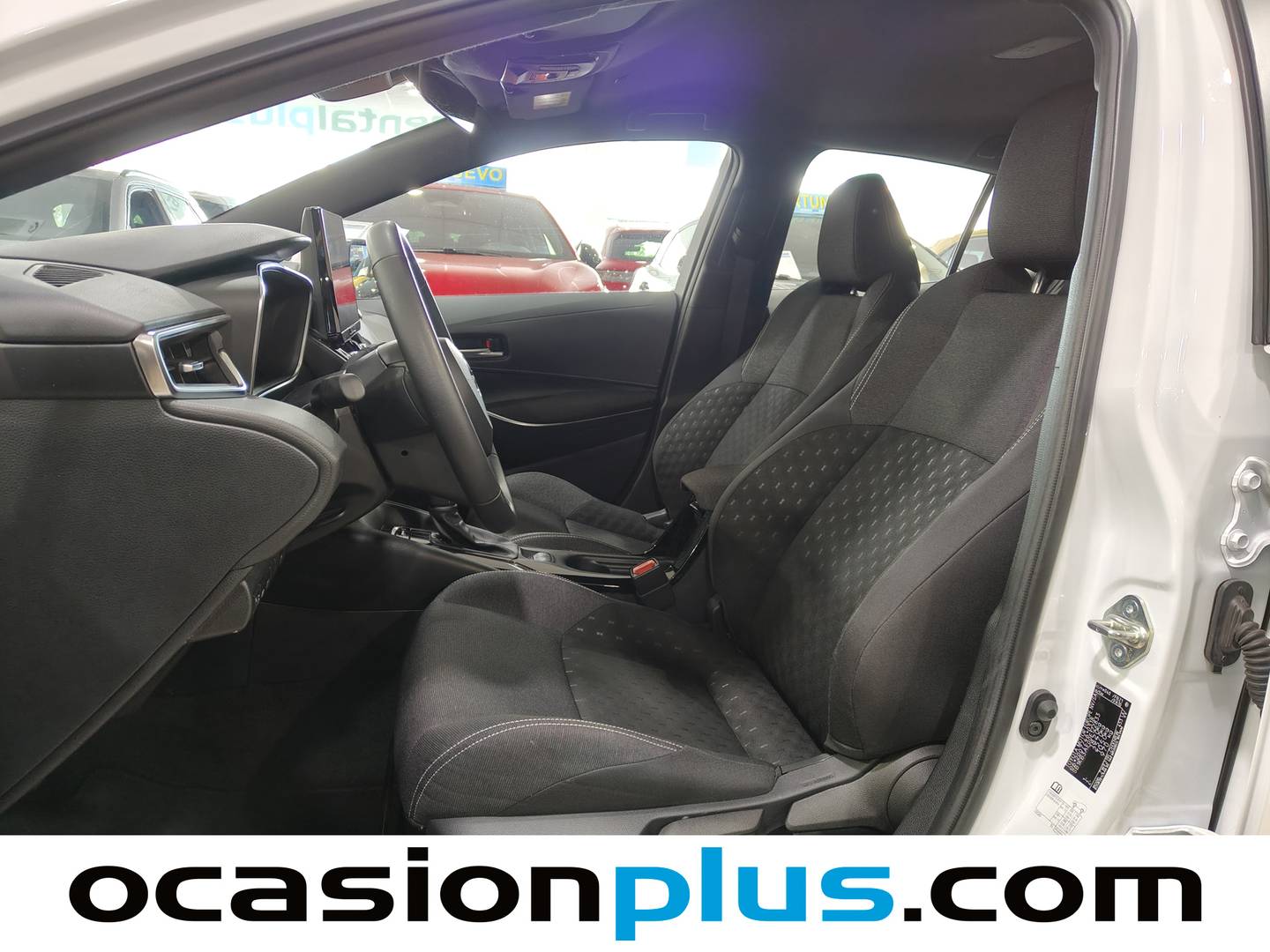 Foto asientos delanteros Toyota Corolla Toyota Corolla 140H Active Plus (140 CV)