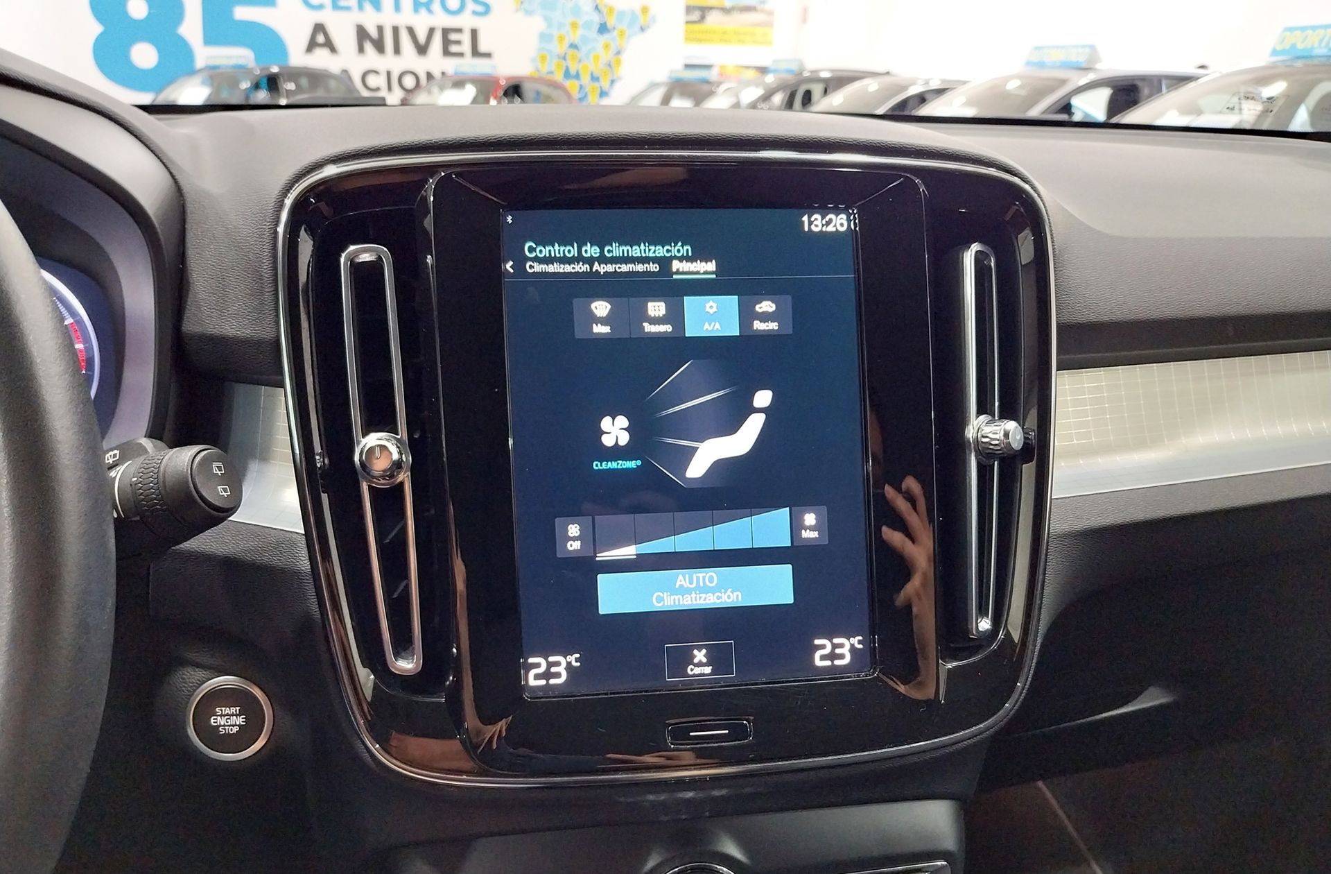 Volvo XC40 T3 Business Plus - foto 29
