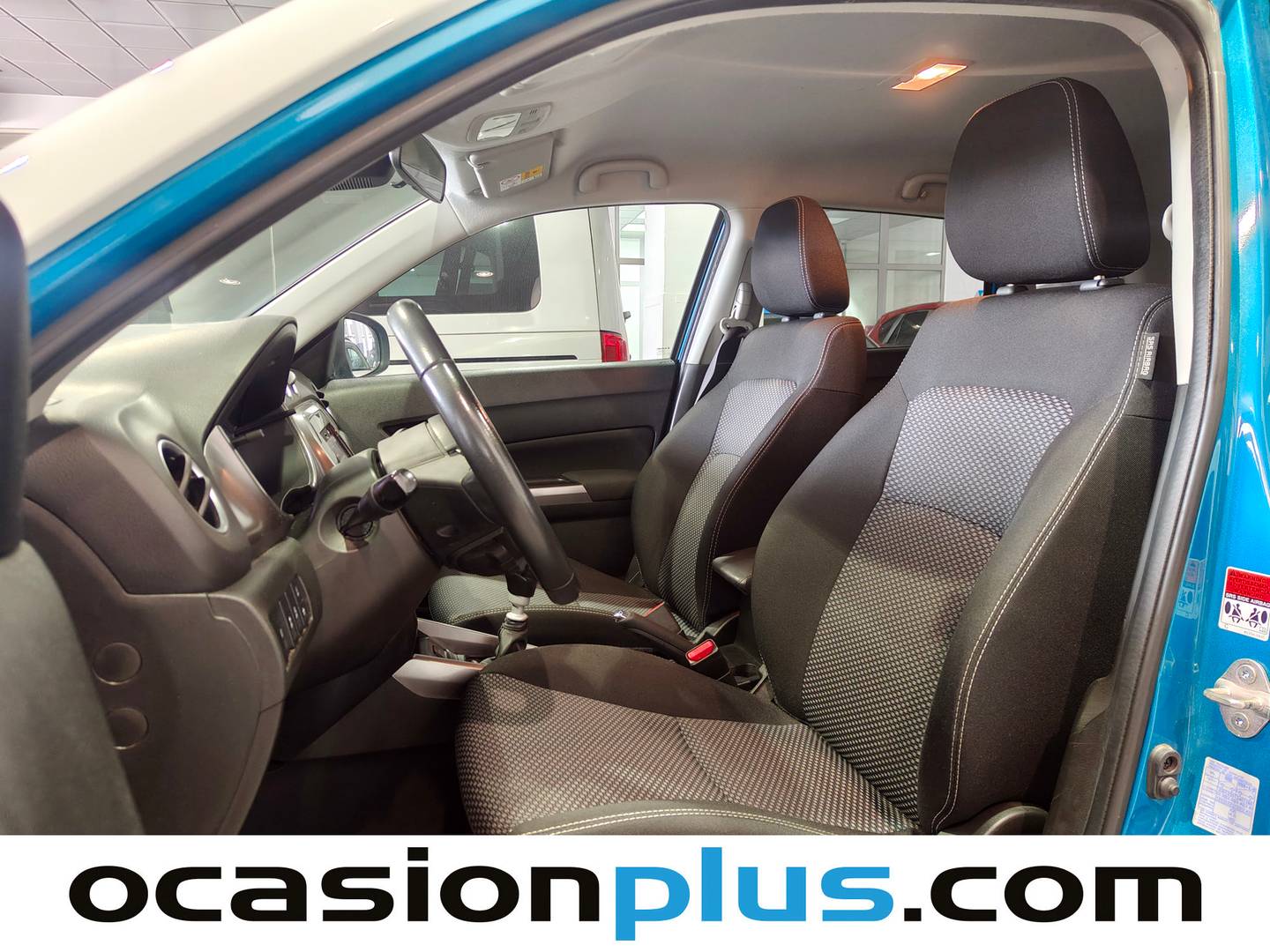 Foto asientos delanteros Suzuki Vitara Suzuki Vitara 1.4 Turbo Mild Hybrid GLE (129 CV)