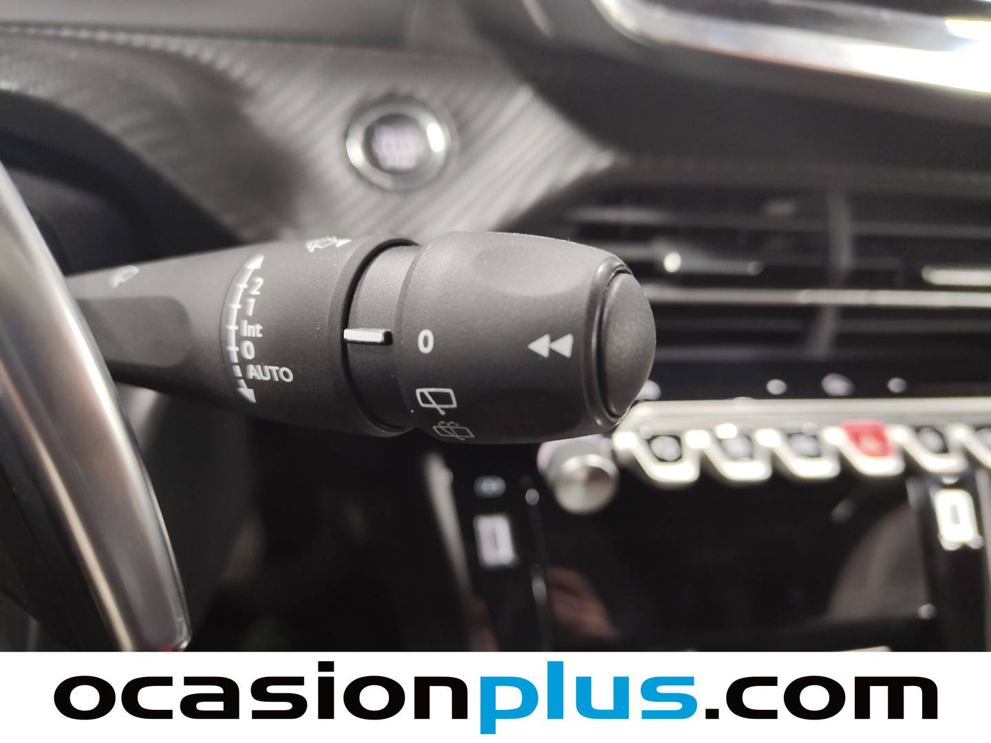 Foto Peugeot 2008 Peugeot 2008 Allure Hybrid eDCS6 (145 CV)