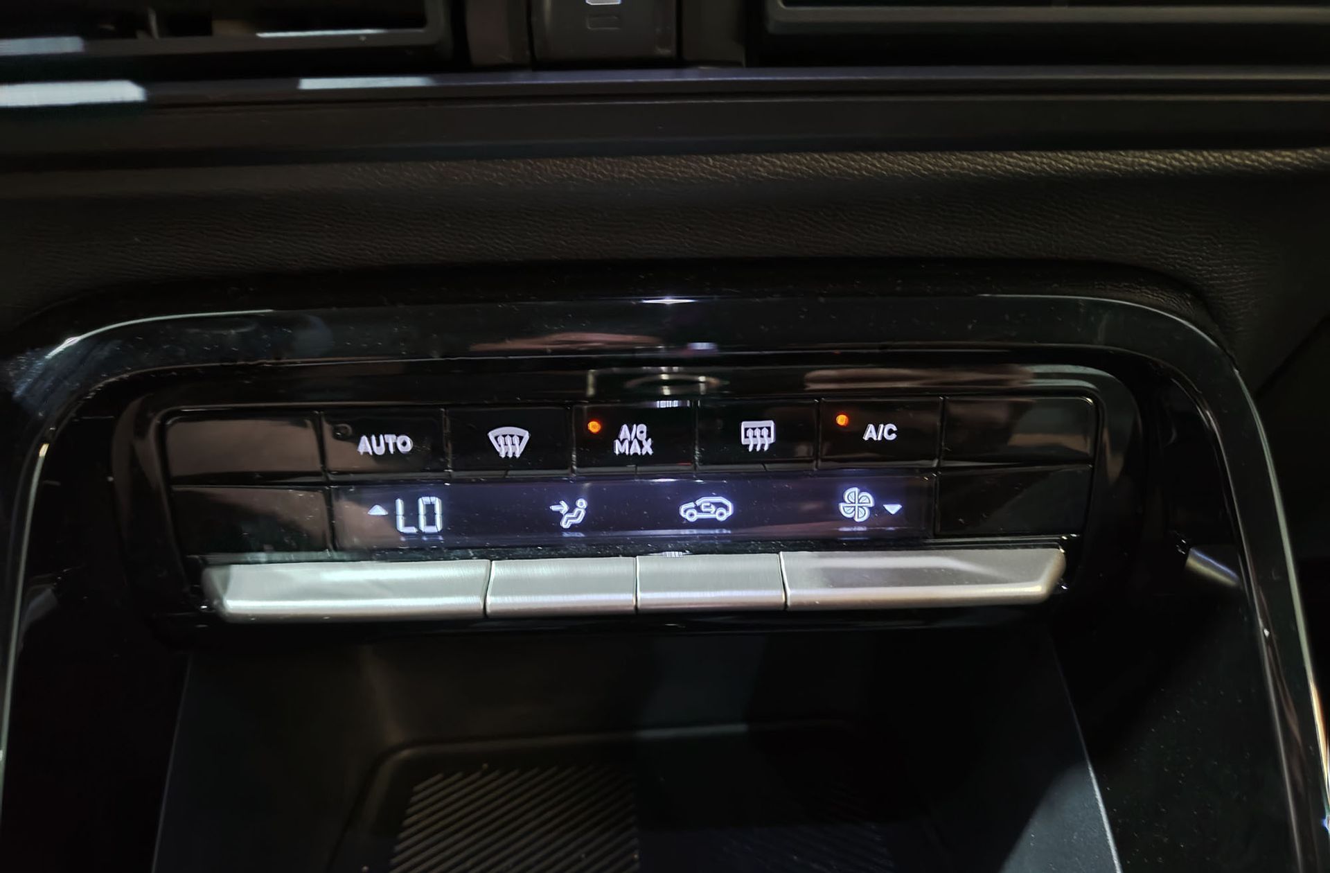 Citroën C3 Aircross Hybrid 145 Plus e-DCS6 - foto 27